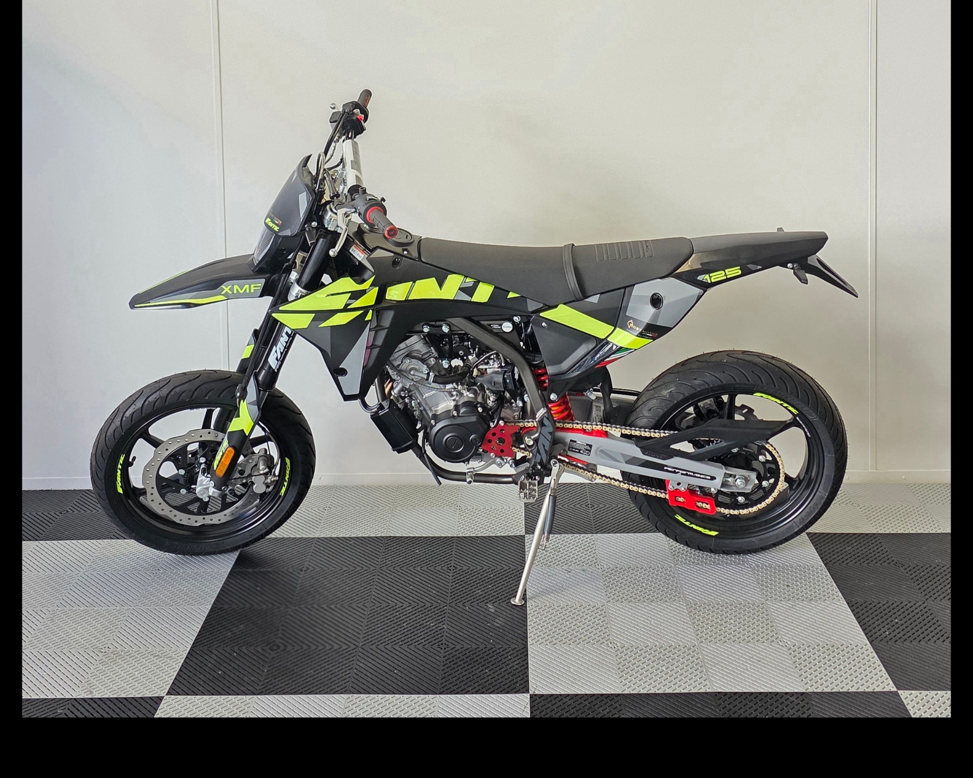 FANTIC XMF 125-image-1