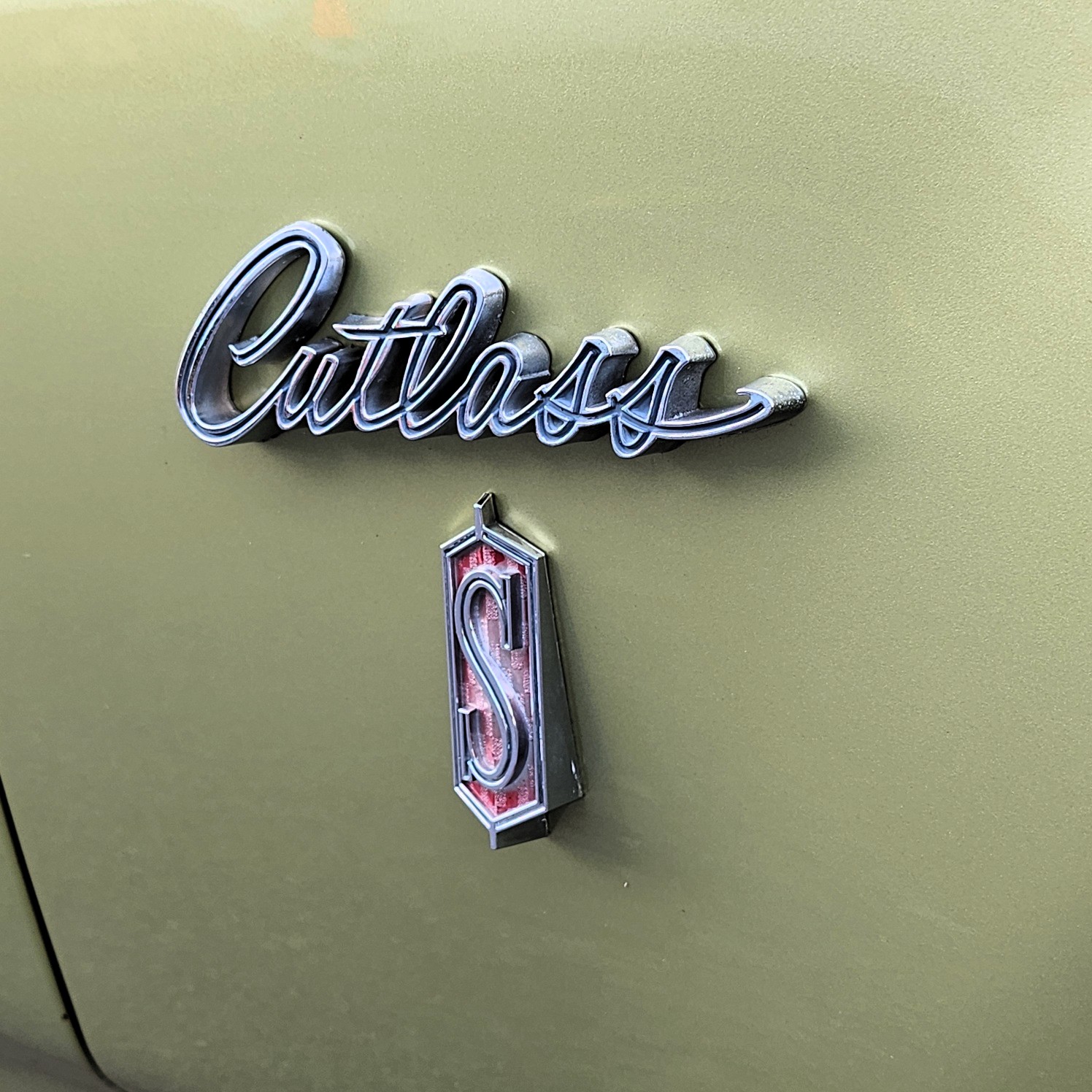 OLDSMOBILE CUTLASS S Supreme-image-14