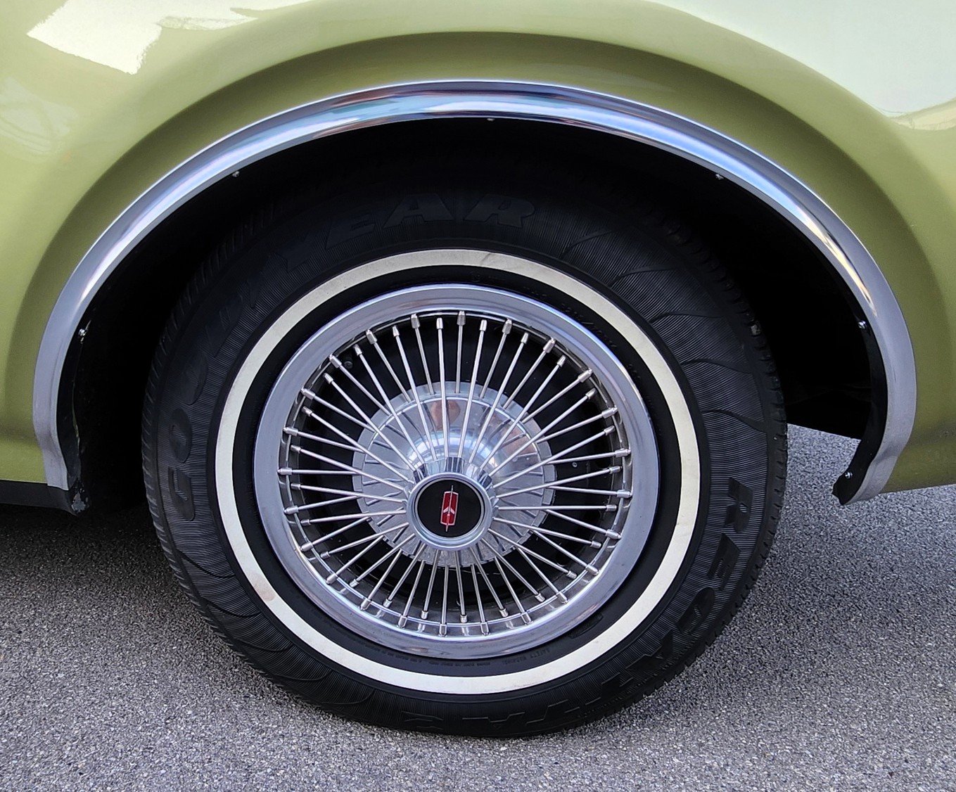 OLDSMOBILE CUTLASS S Supreme-image-15