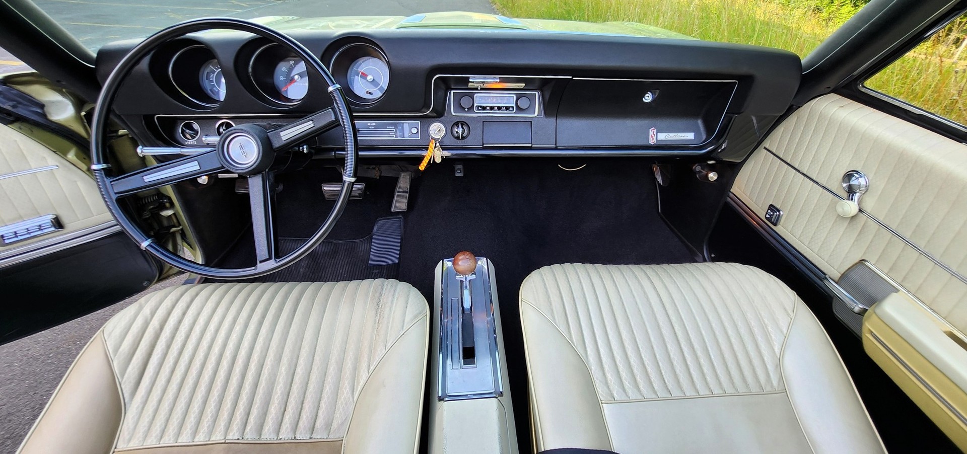 OLDSMOBILE CUTLASS S Supreme-image-9