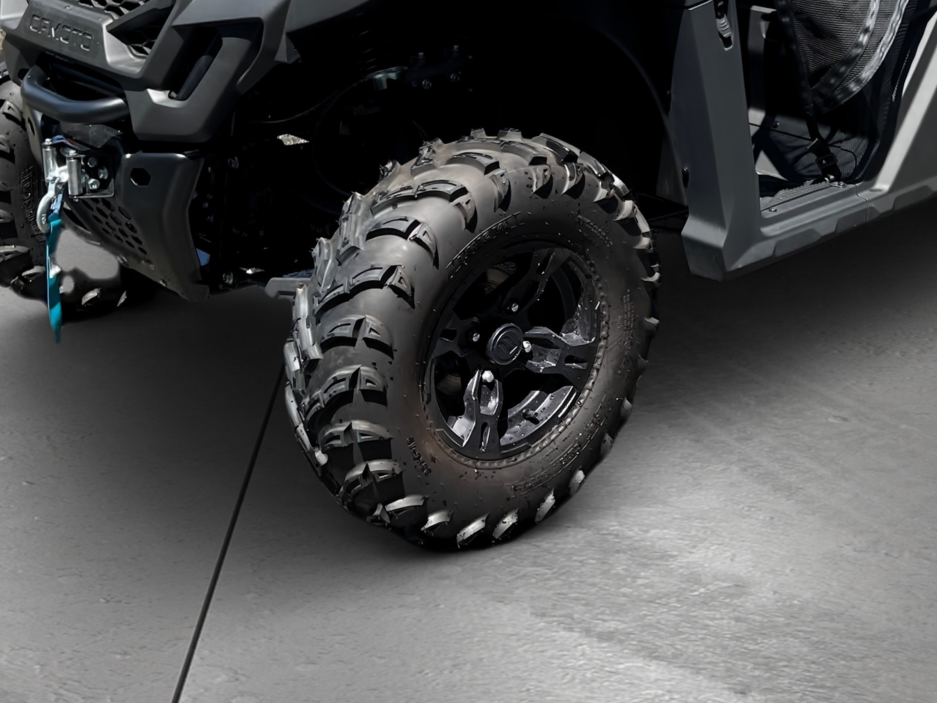 CF MOTO UForce 600 EFI 4x4-image-5