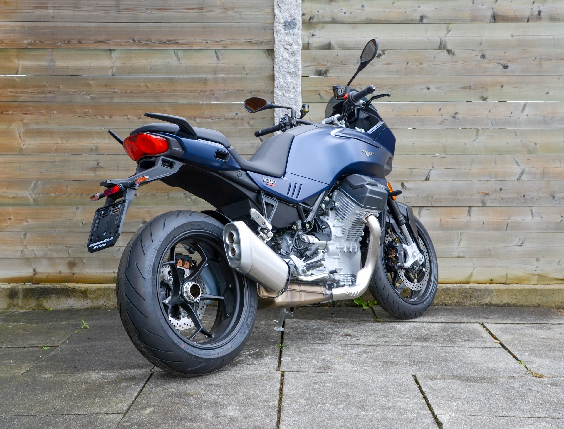 MOTO GUZZI V100 Mandello E5+-image-4