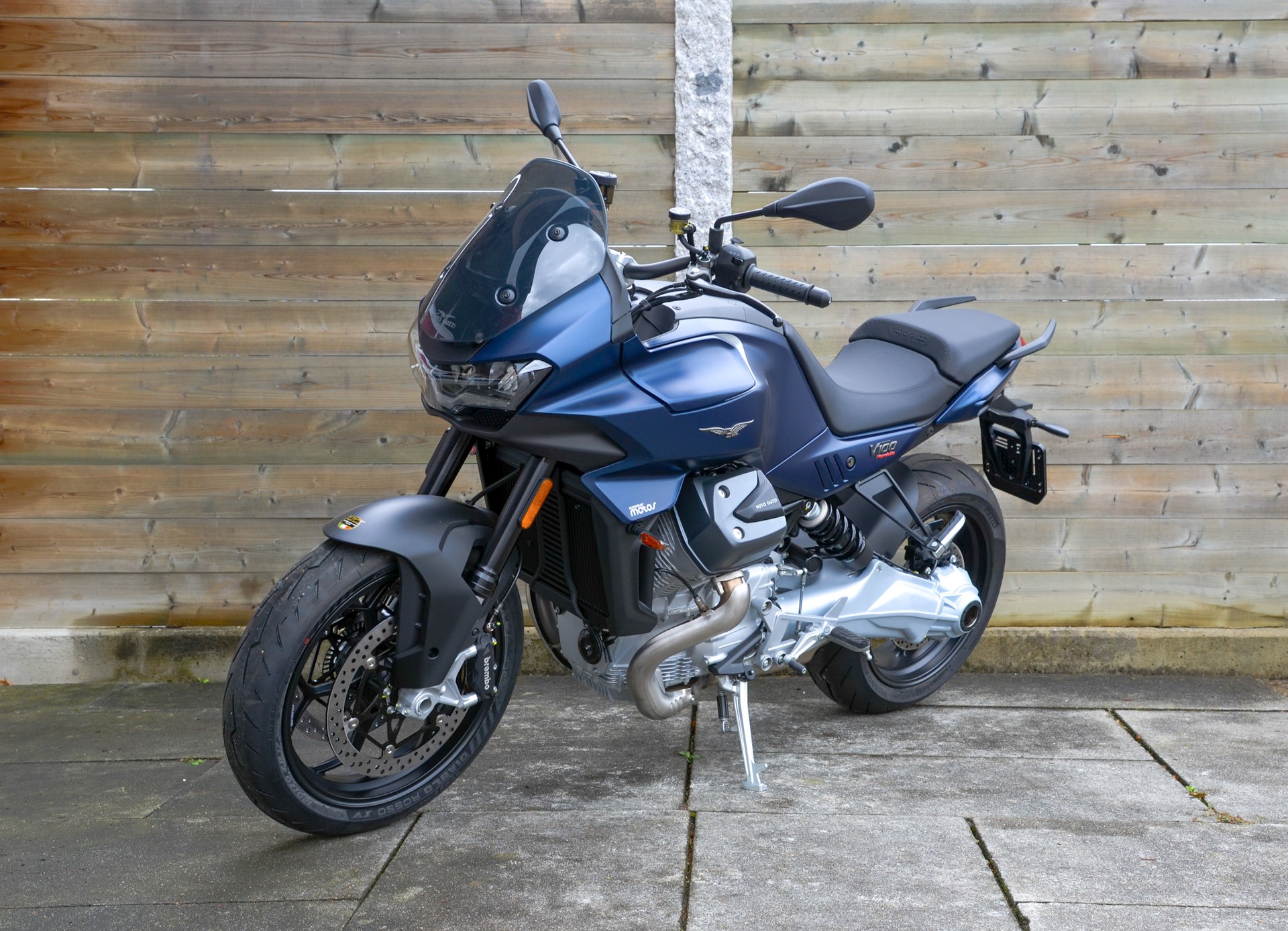 MOTO GUZZI V100 Mandello E5+-image-1