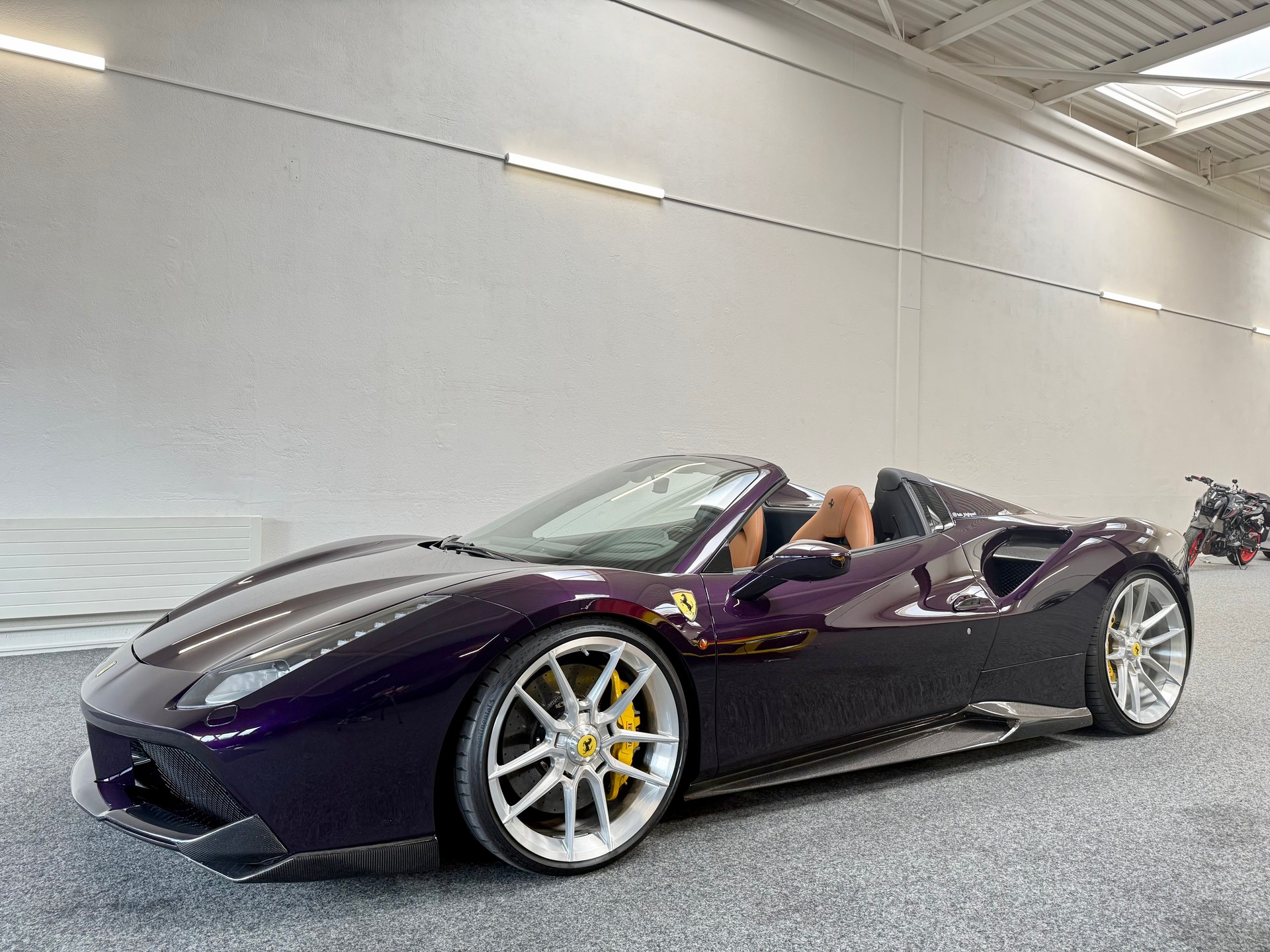 FERRARI 488 Spider 3.9 V8-image-9
