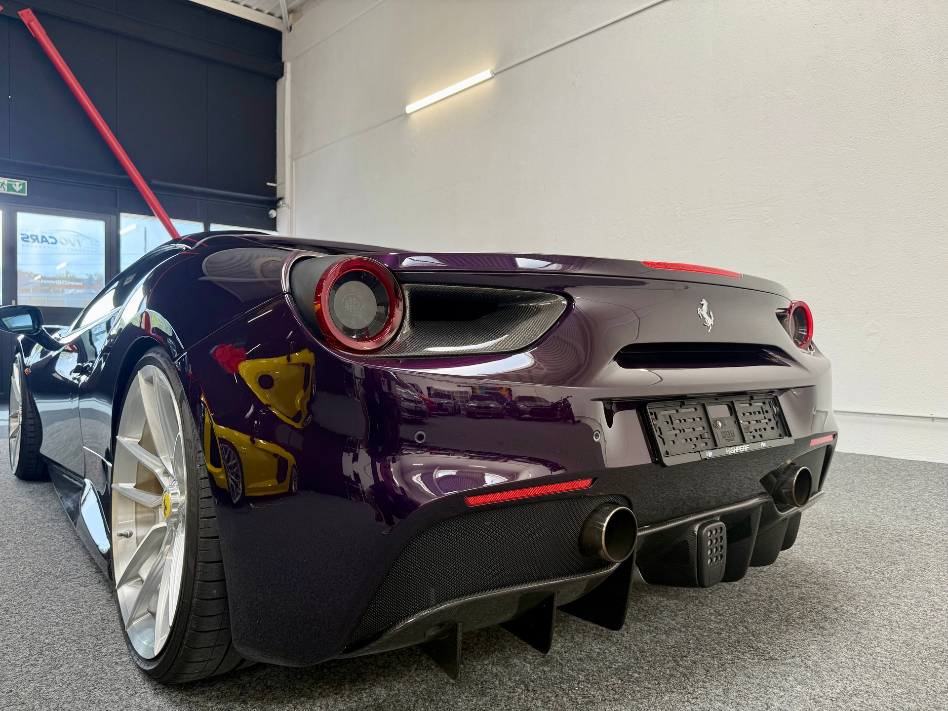 FERRARI 488 Spider 3.9 V8-image-6