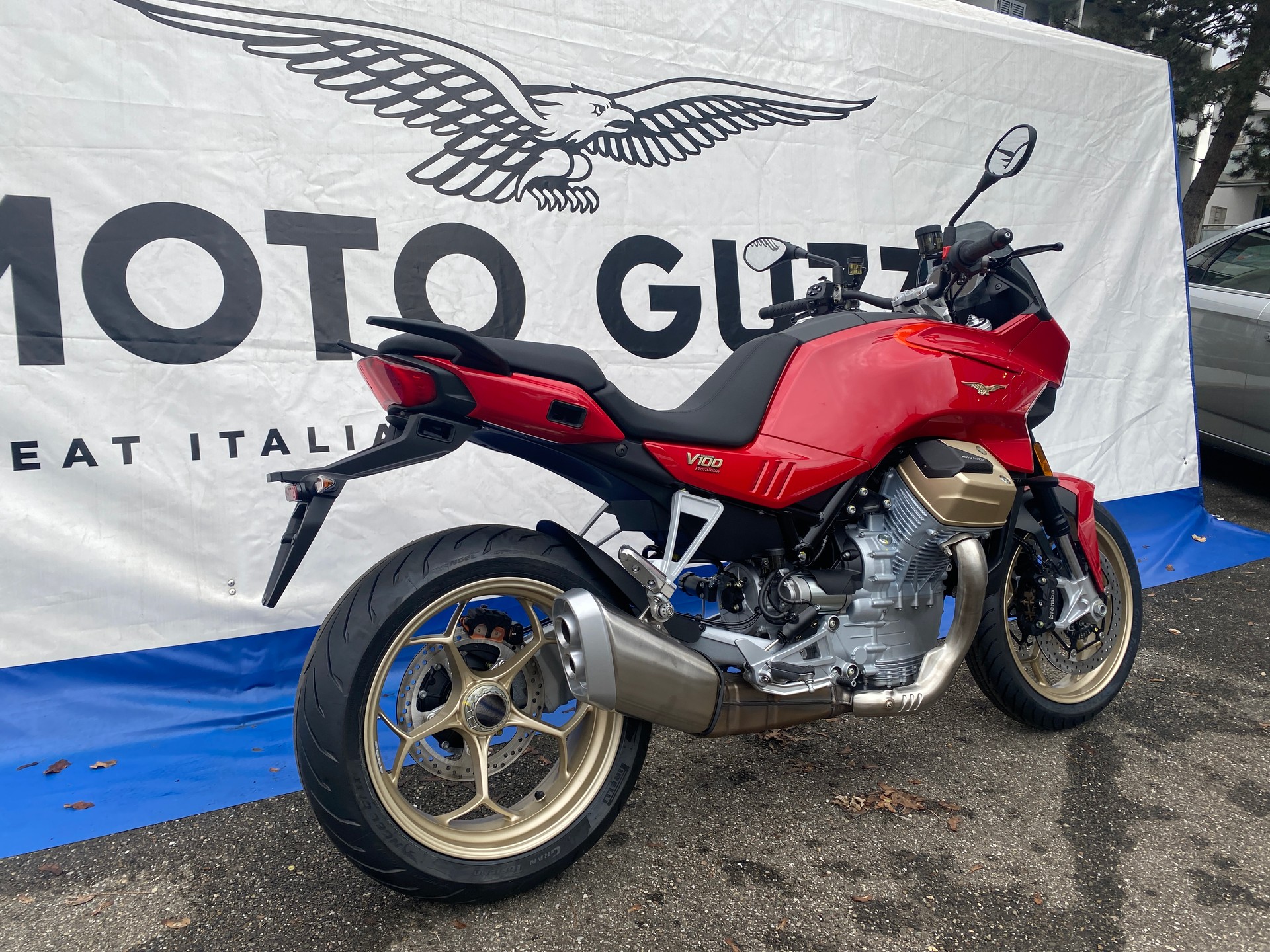 MOTO GUZZI V100 Mandello-image-1