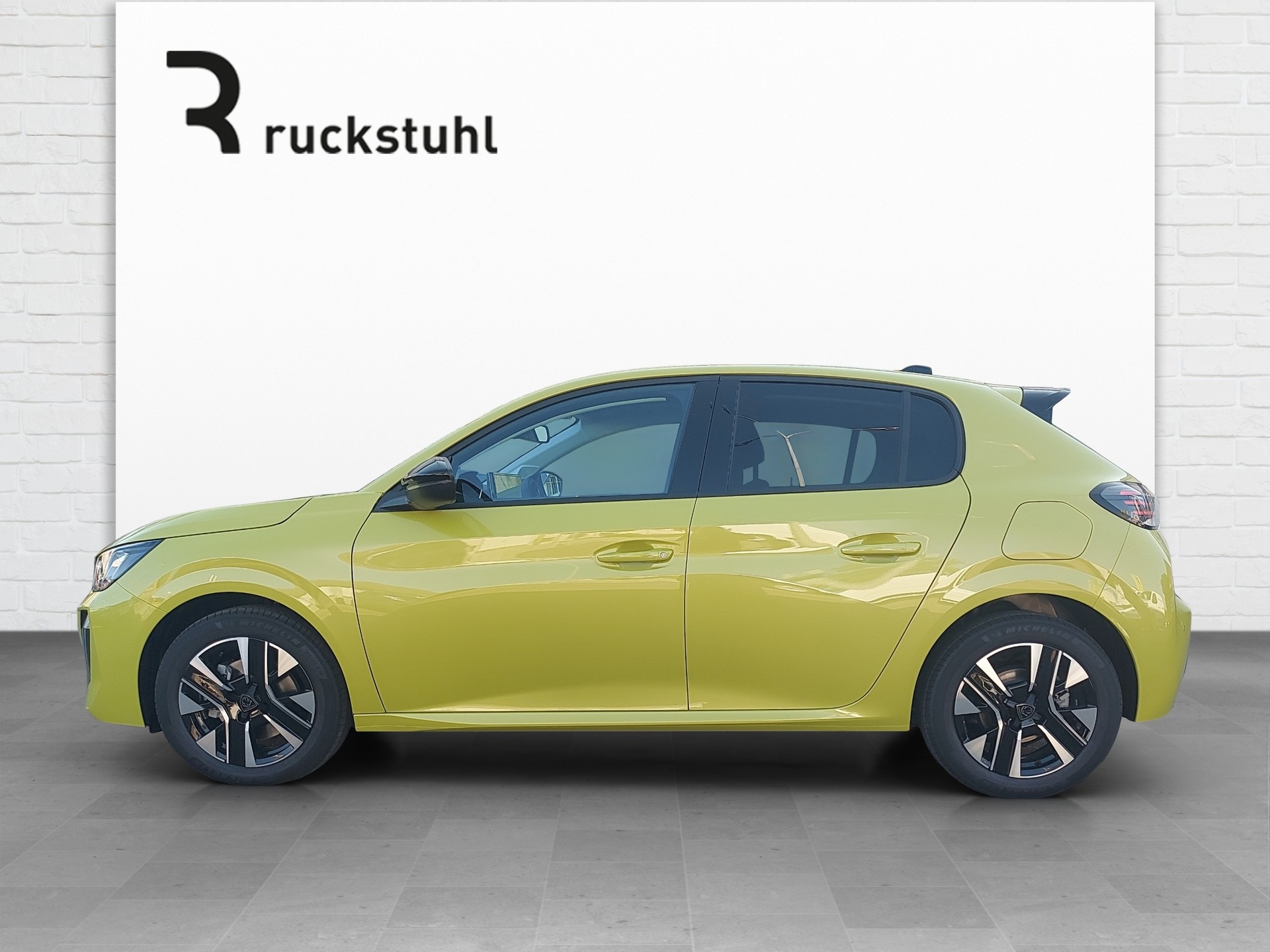 PEUGEOT 208 1.2 Hybrid Allure Premium-showroom-element-2