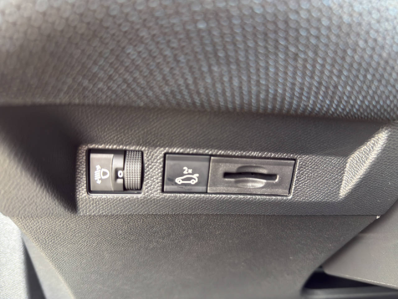 CITROEN e-C5 Aircross Plus-image-12