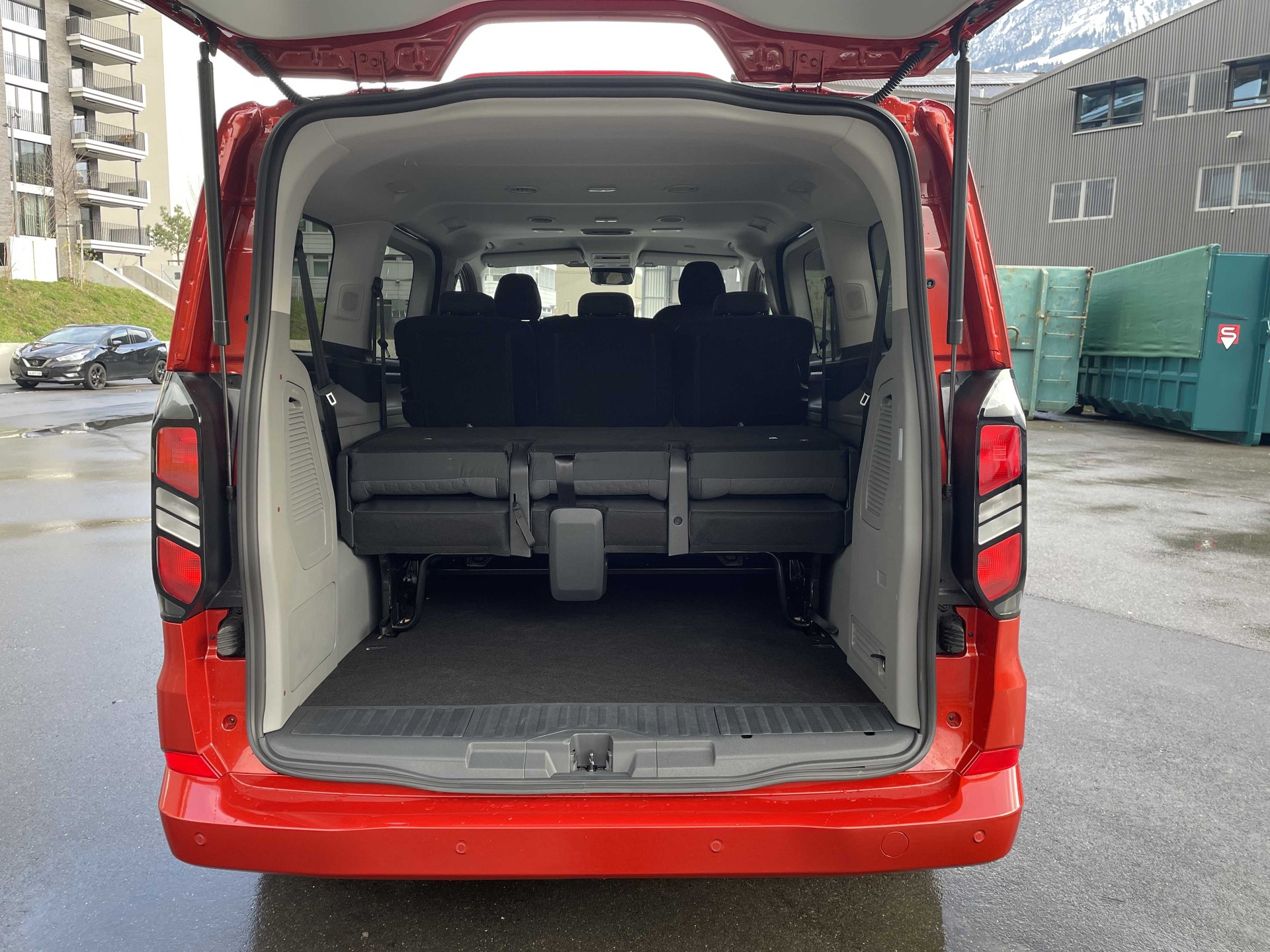 FORD Transit Custom Kombi 320 L1 2.0 EcoBlue 170 Limited-image-25
