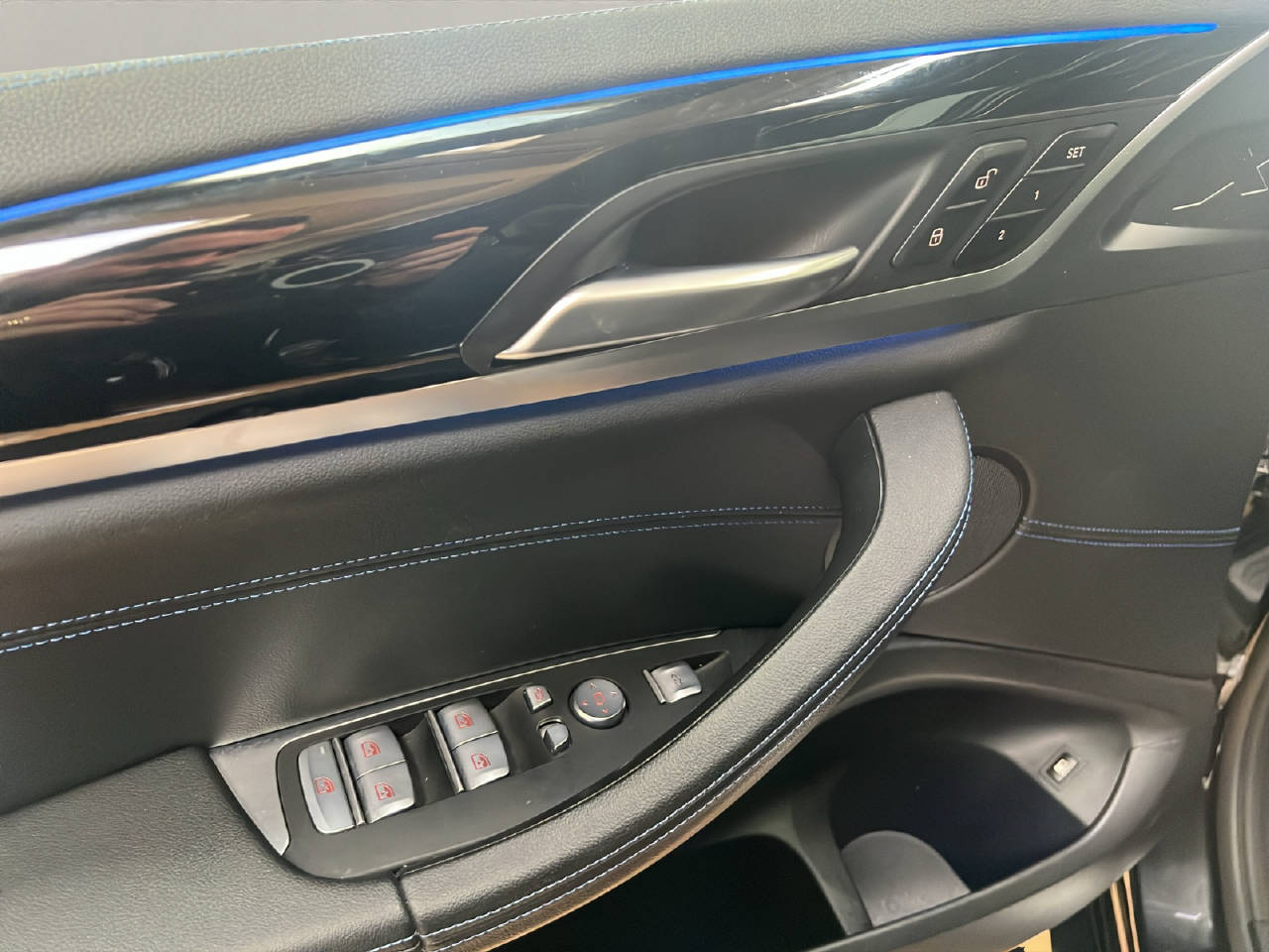 BMW X3 30e xDrive SAG M-Packet-image-18