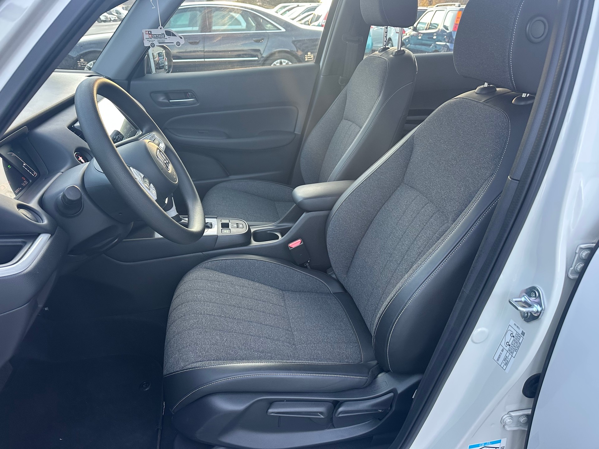 HONDA Jazz 1.5i-MMD Elegance E-CVT-image-8