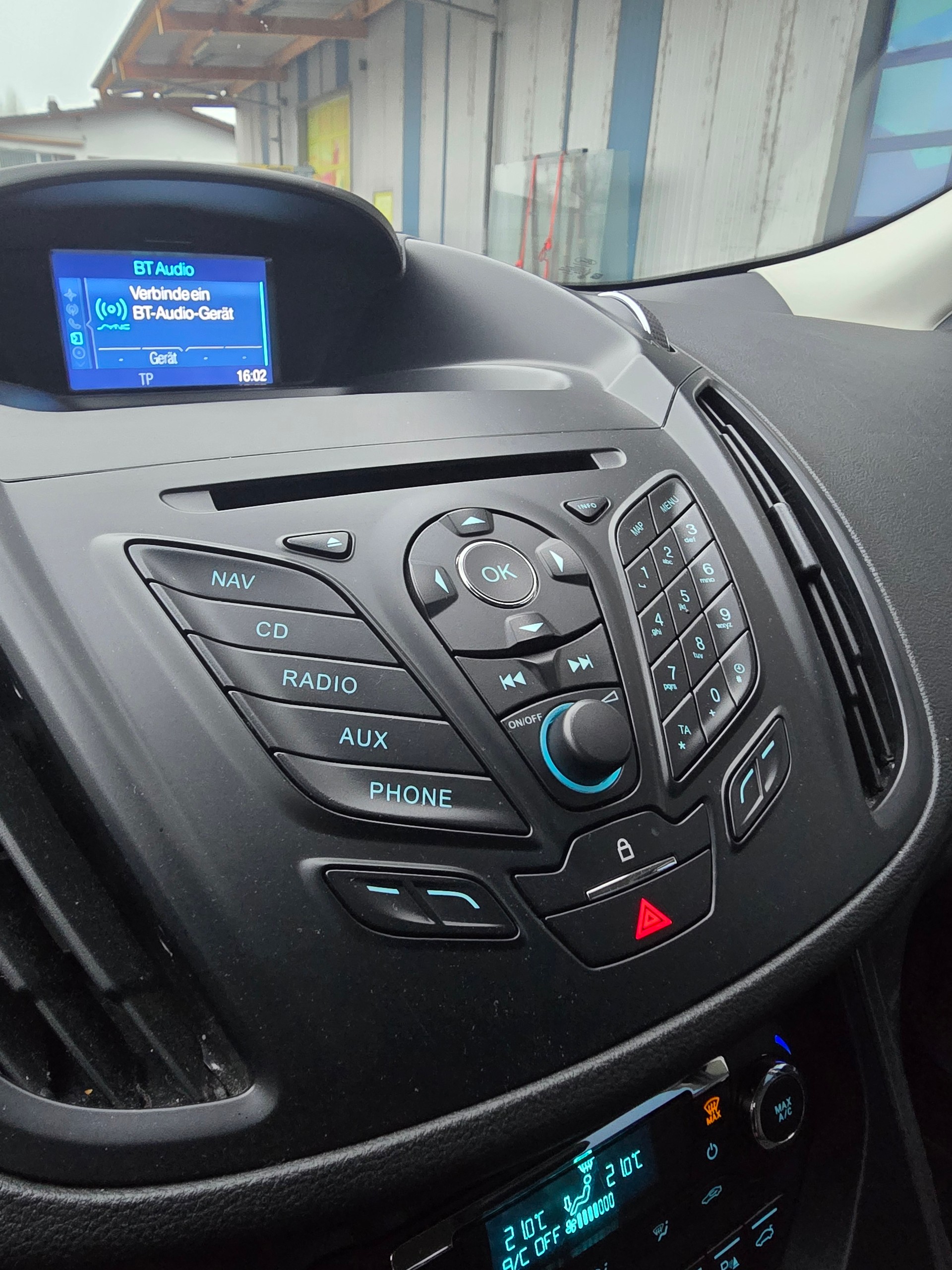 FORD Kuga 2.0 TDCi Titanium S 4WD PowerShift-image-11