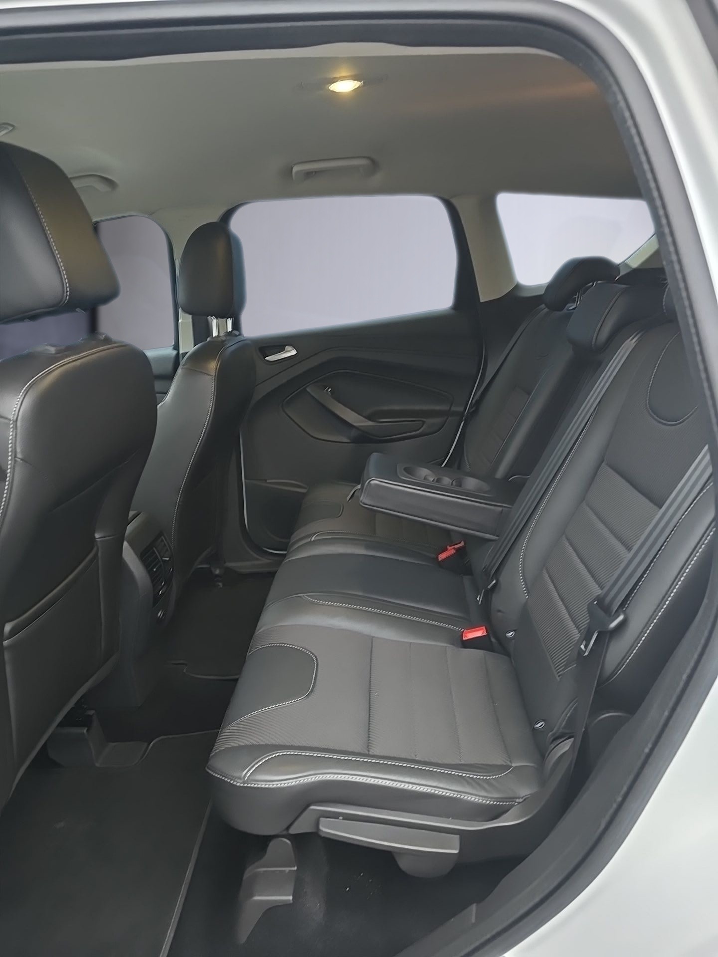 FORD Kuga 2.0 TDCi Titanium S 4WD PowerShift-image-18