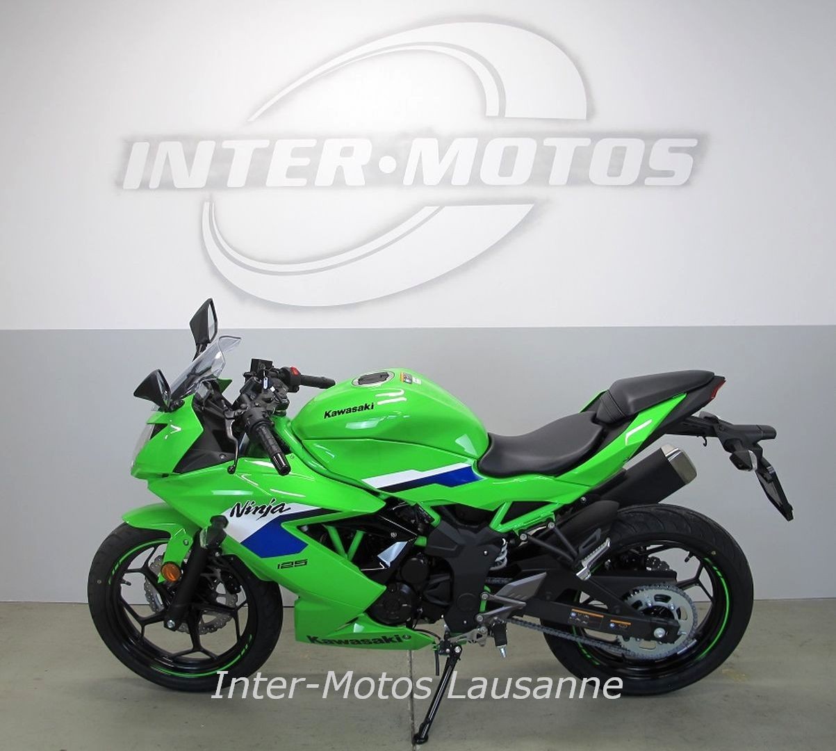 KAWASAKI NINJA 125 SE-showroom-element-3