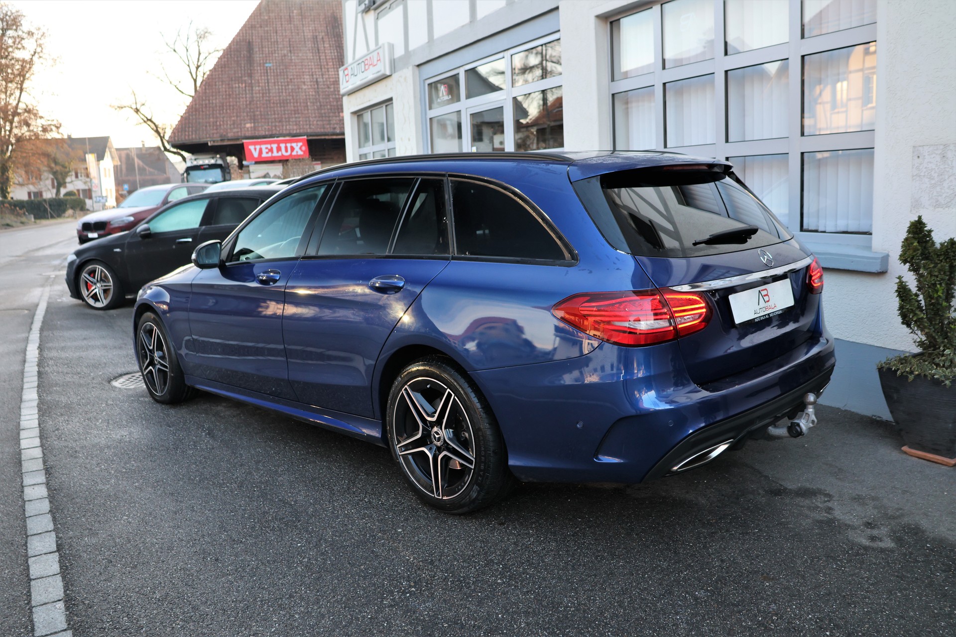 MERCEDES-BENZ C 400 AMG Line 4Matic 9G-Tronic (CH) + 1.8T AHK-image-5