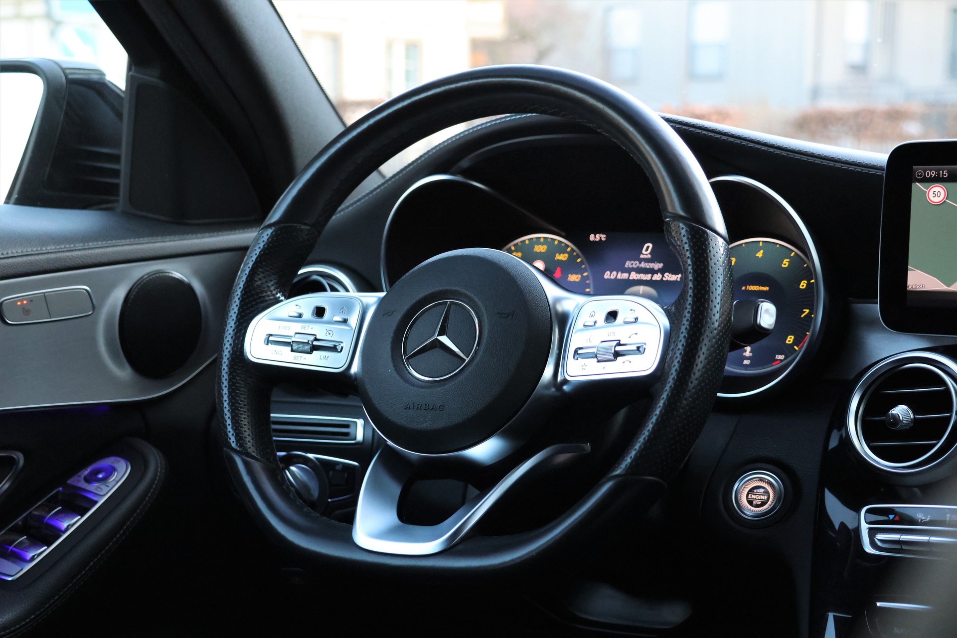 MERCEDES-BENZ C 400 AMG Line 4Matic 9G-Tronic (CH) + 1.8T AHK-image-12