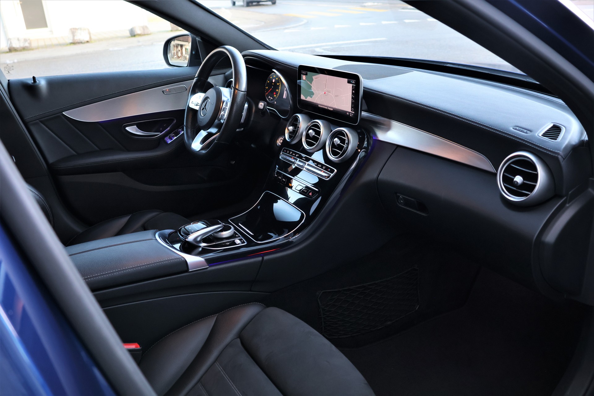 MERCEDES-BENZ C 400 AMG Line 4Matic 9G-Tronic (CH) + 1.8T AHK-image-15