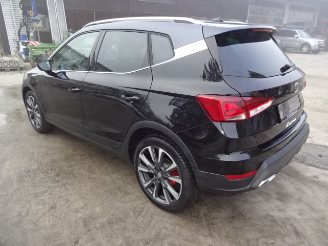 SEAT Arona 1.5 Eco TSI FR DSG-image-2