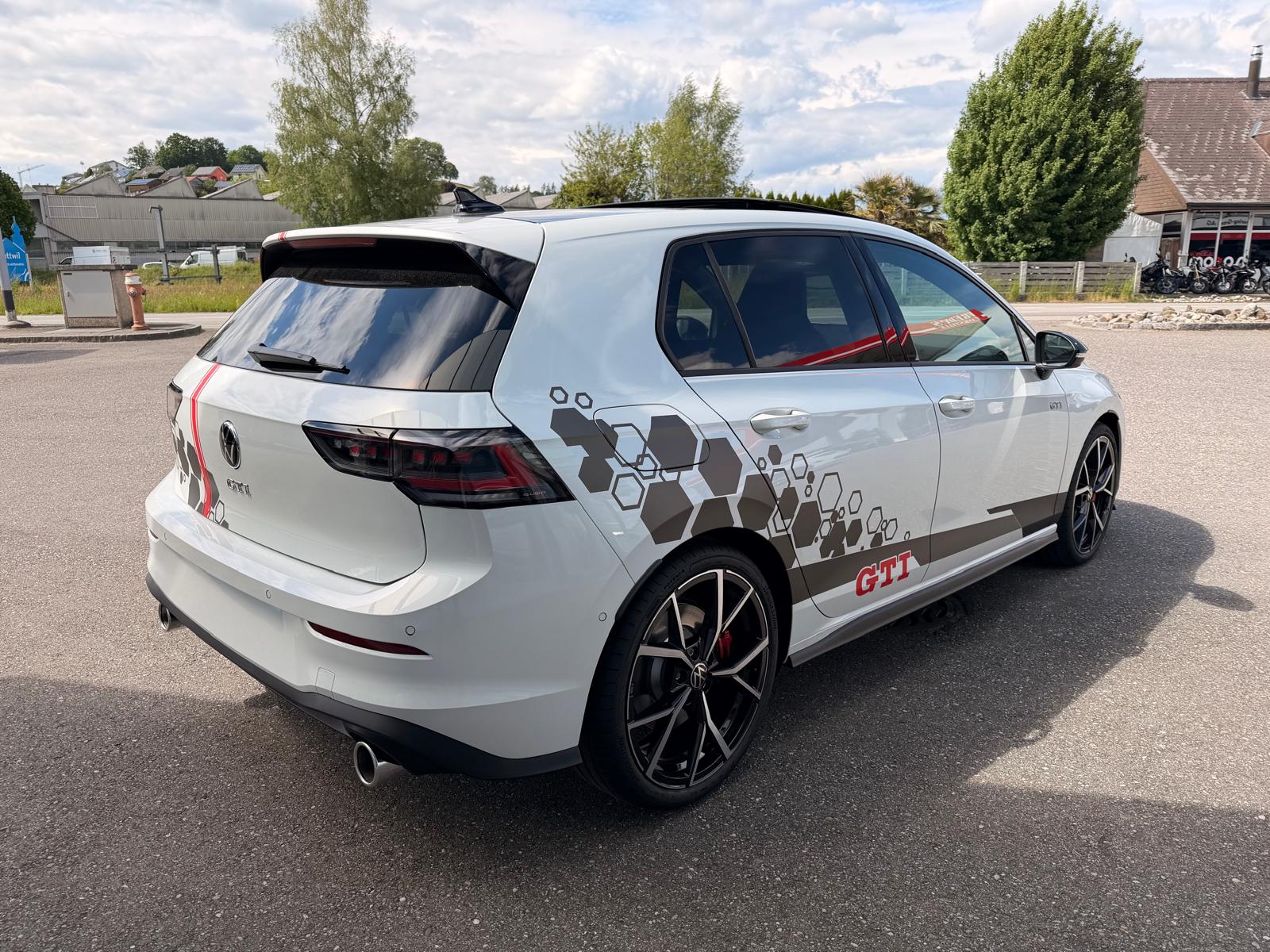 VW Golf GTI 1 of 1 by Touring Garage Huttwil-image-4