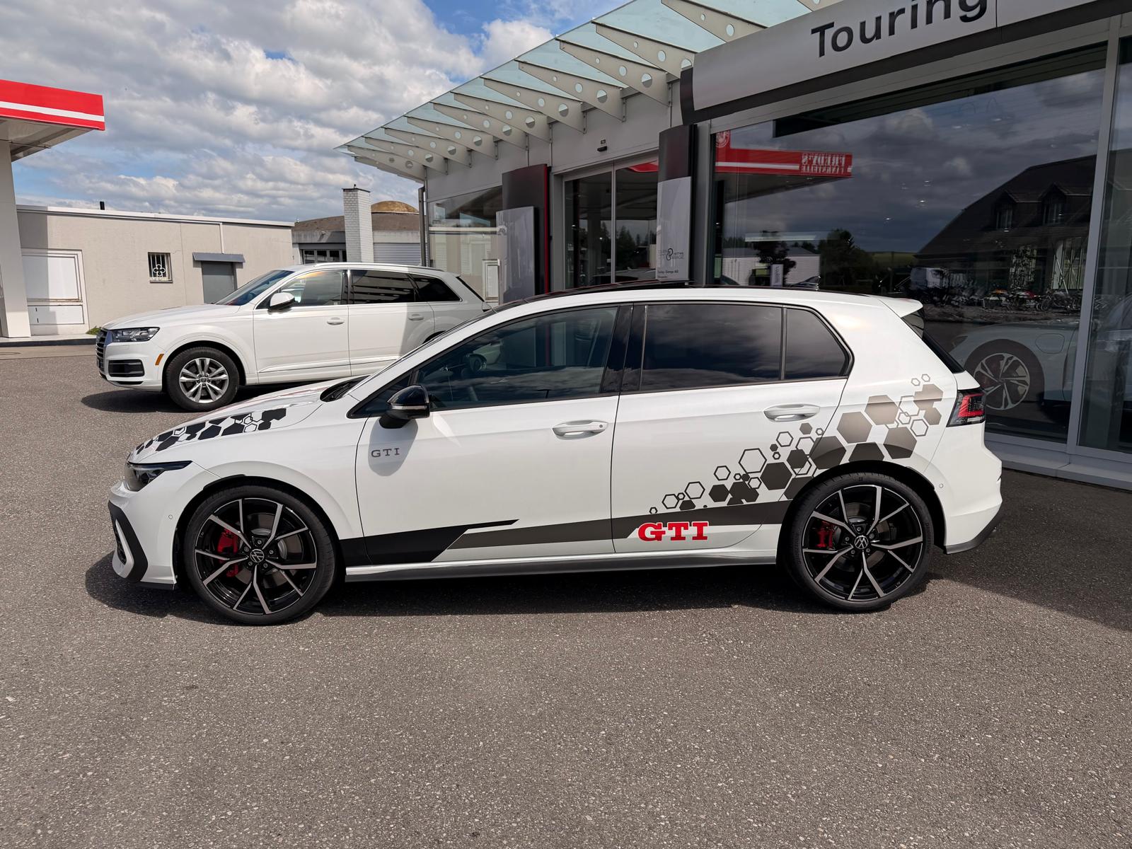 VW Golf GTI 1 of 1 by Touring Garage Huttwil-showroom-element-1