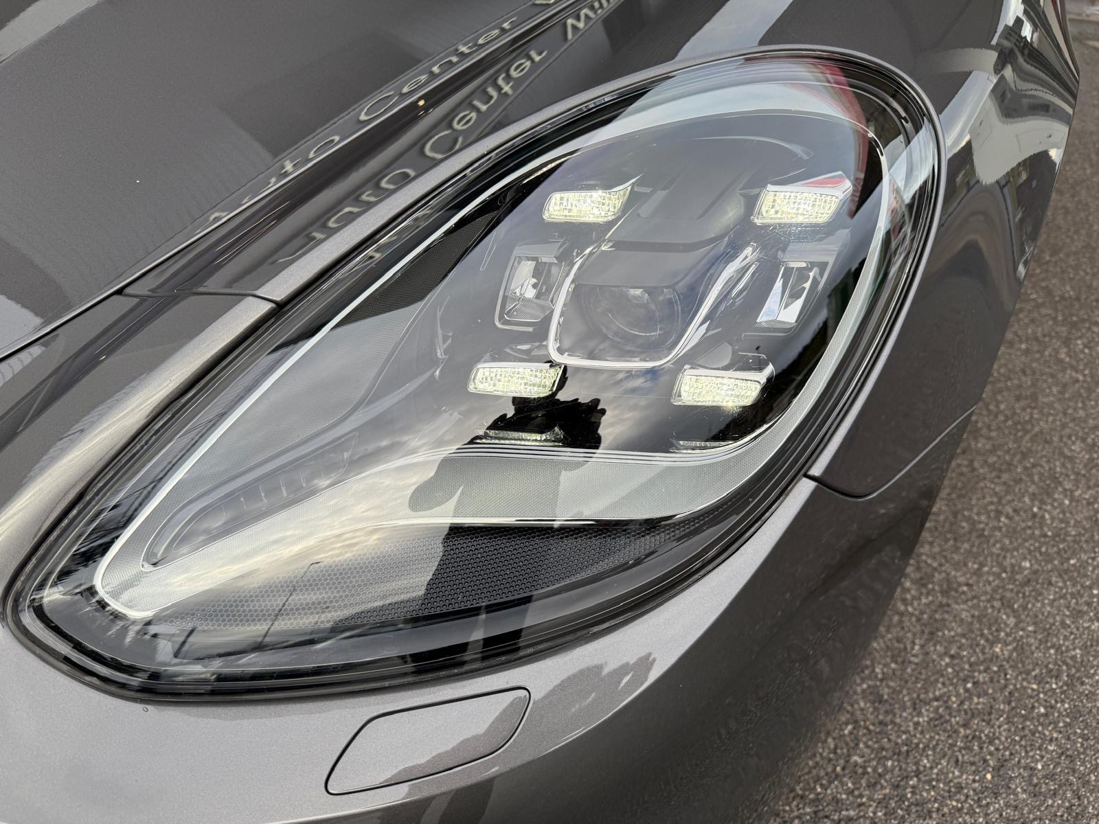 PORSCHE Panamera 4 E-Hybrid PDK-showroom-element-1