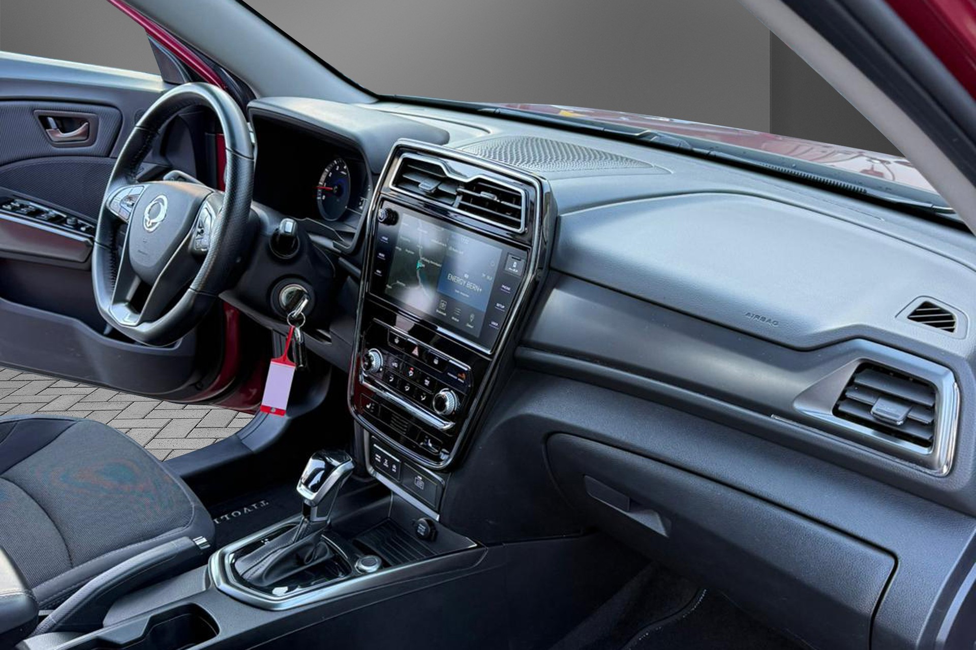 KGM-SsangYong Tivoli 1.5 T GDI Quartz 4WD Automat-image-9