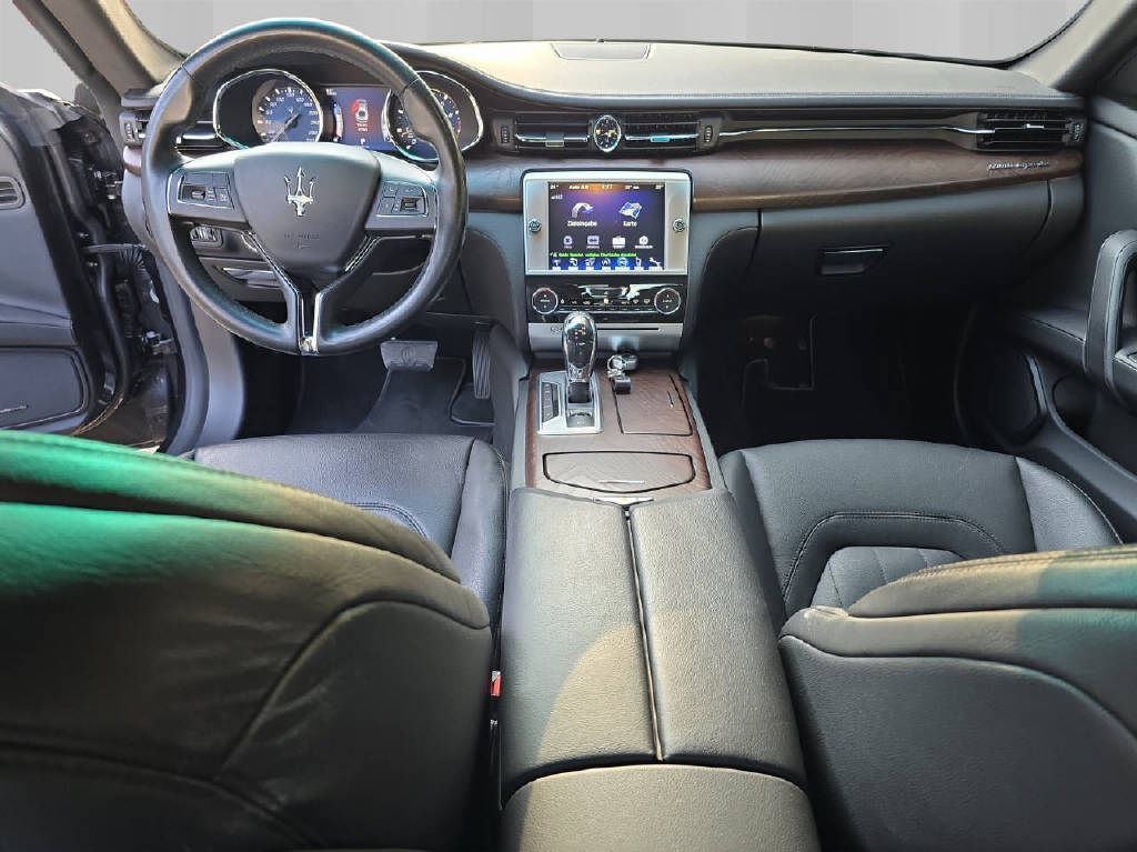 MASERATI Quattroporte 3.0 V6 S GranLusso Q4-image-12