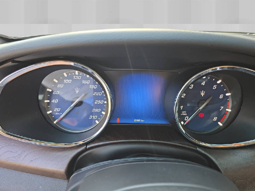 MASERATI Quattroporte 3.0 V6 S GranLusso Q4-image-9