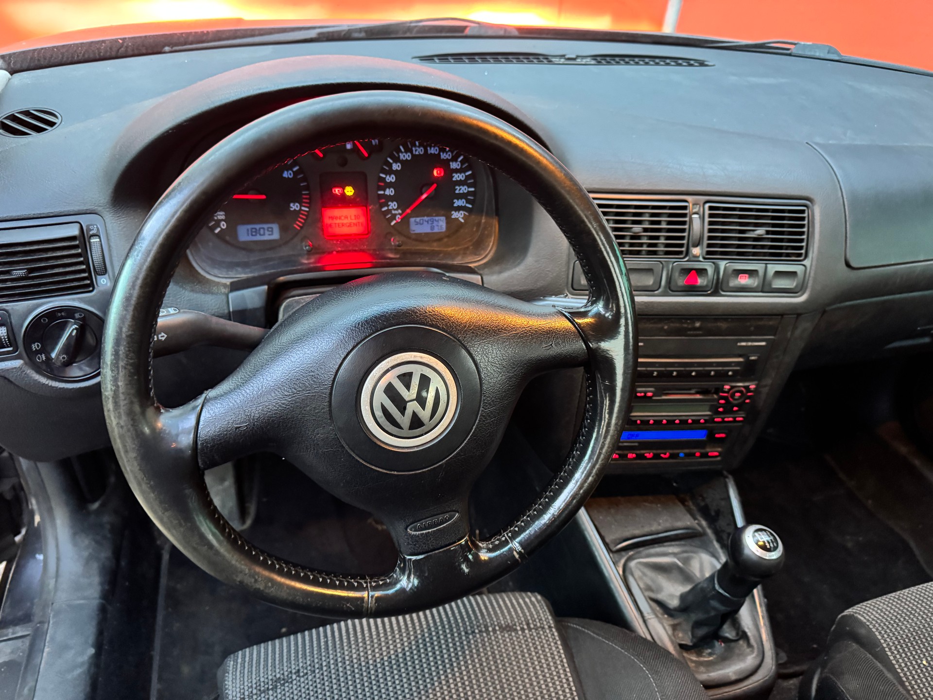 VW Golf 1.9 TDI PD 4Motion-image-6