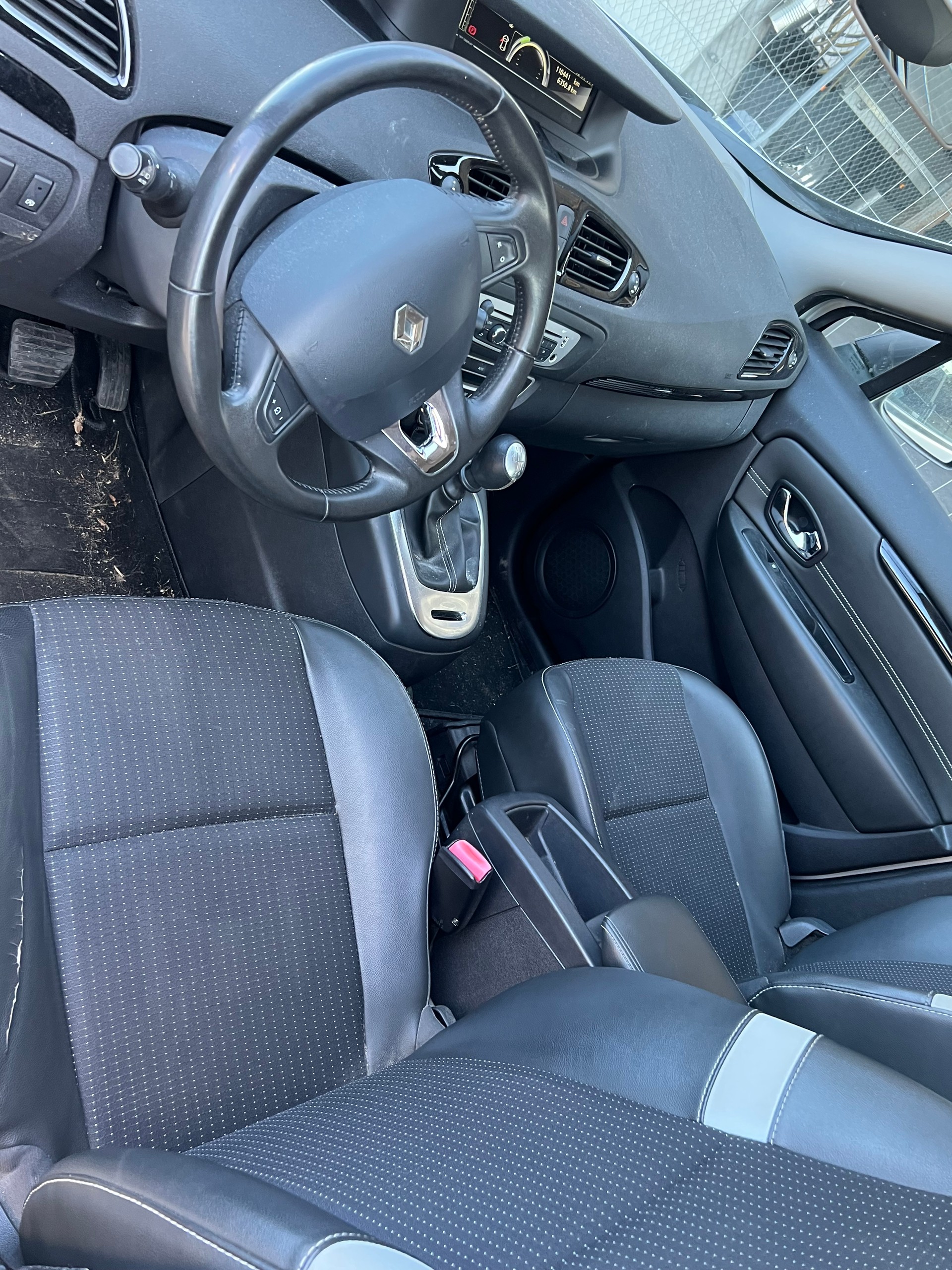 RENAULT Grand Scénic 1.2 16V Turbo Dynamique-image-5