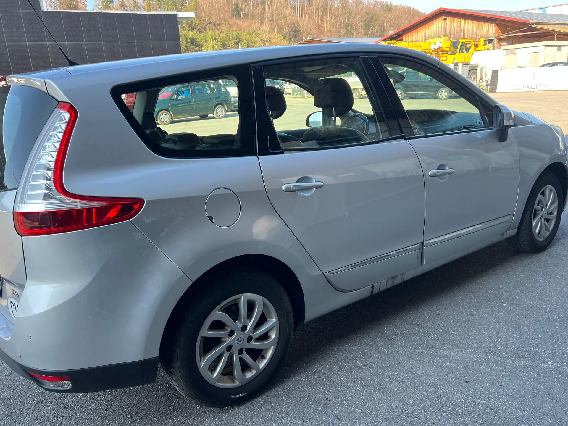 RENAULT Grand Scénic 1.2 16V Turbo Dynamique-image-7