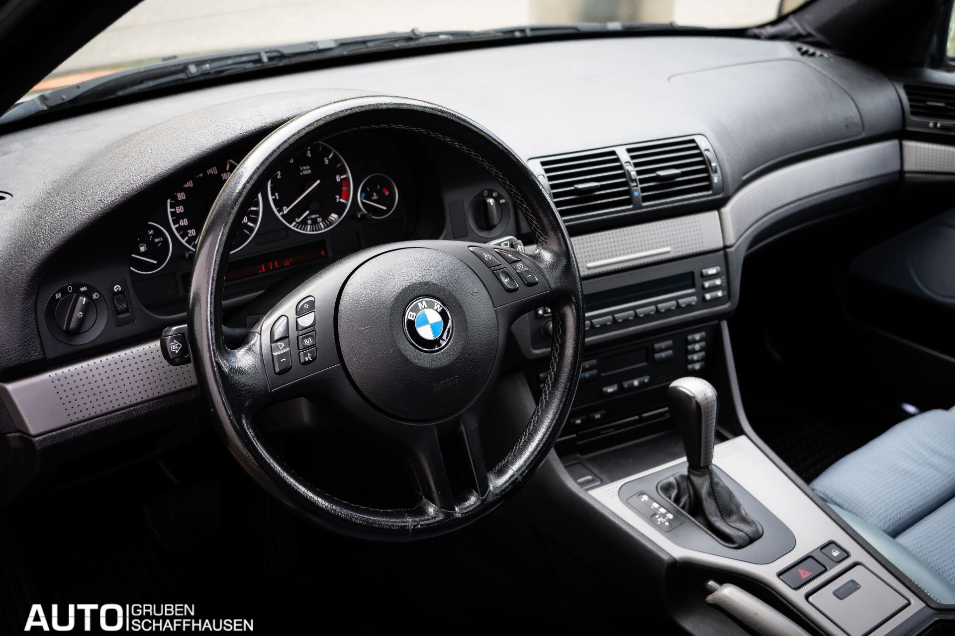 BMW 520 i Touring-image-20
