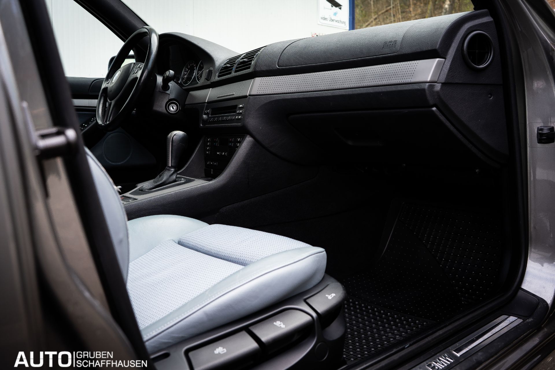 BMW 520 i Touring-image-9