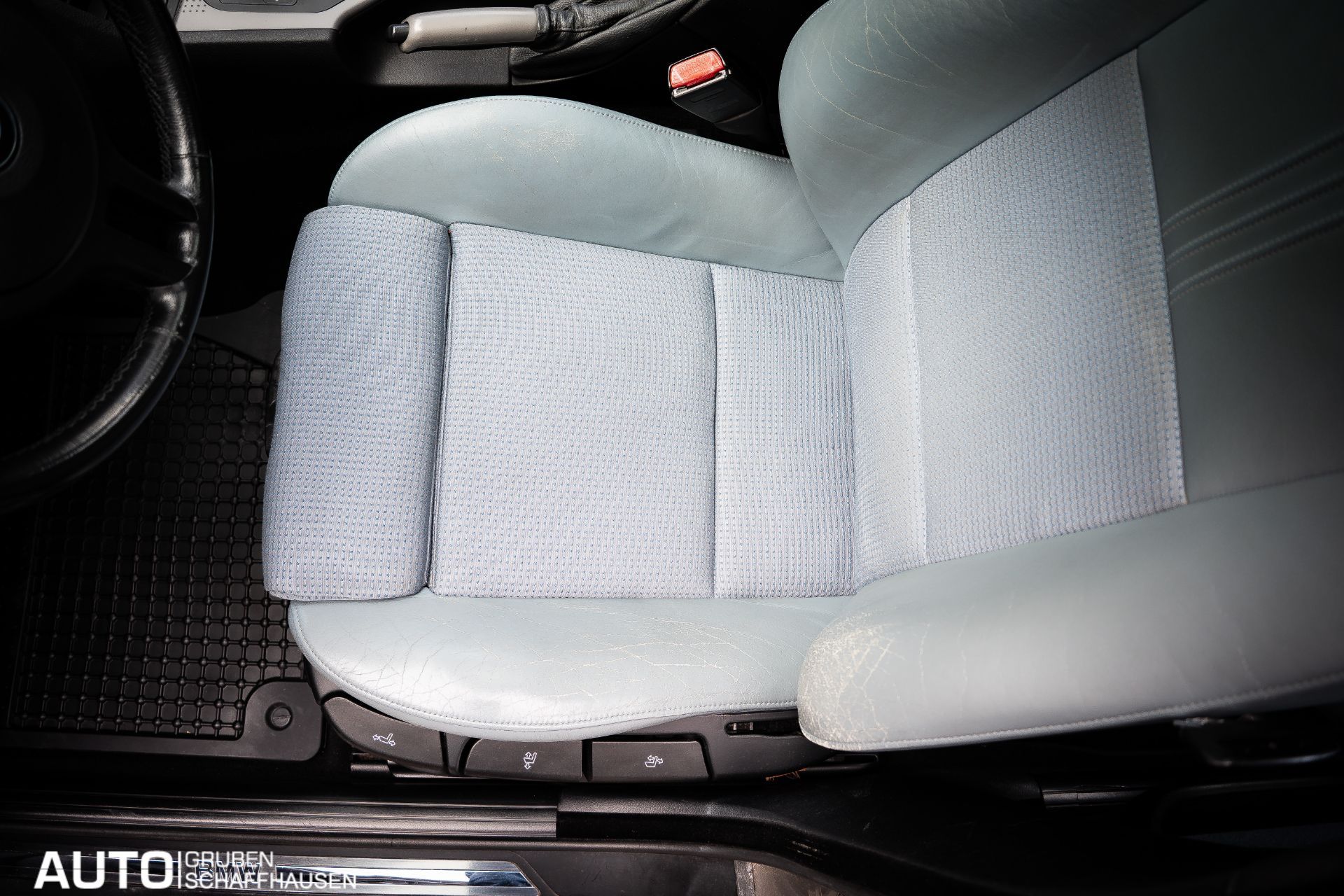 BMW 520 i Touring-image-22