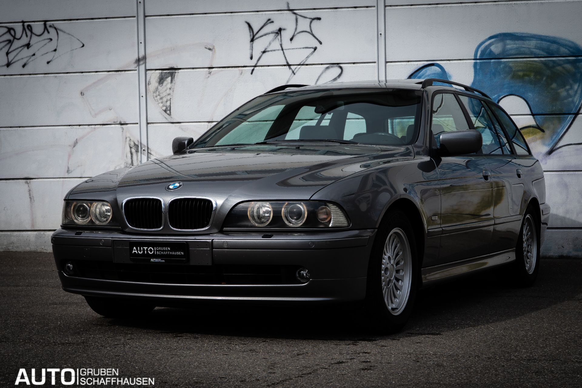 BMW 520 i Touring-image-6