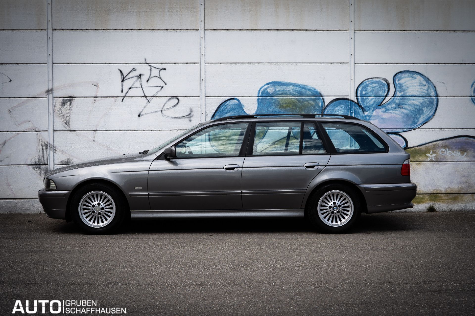 BMW 520 i Touring-image-8