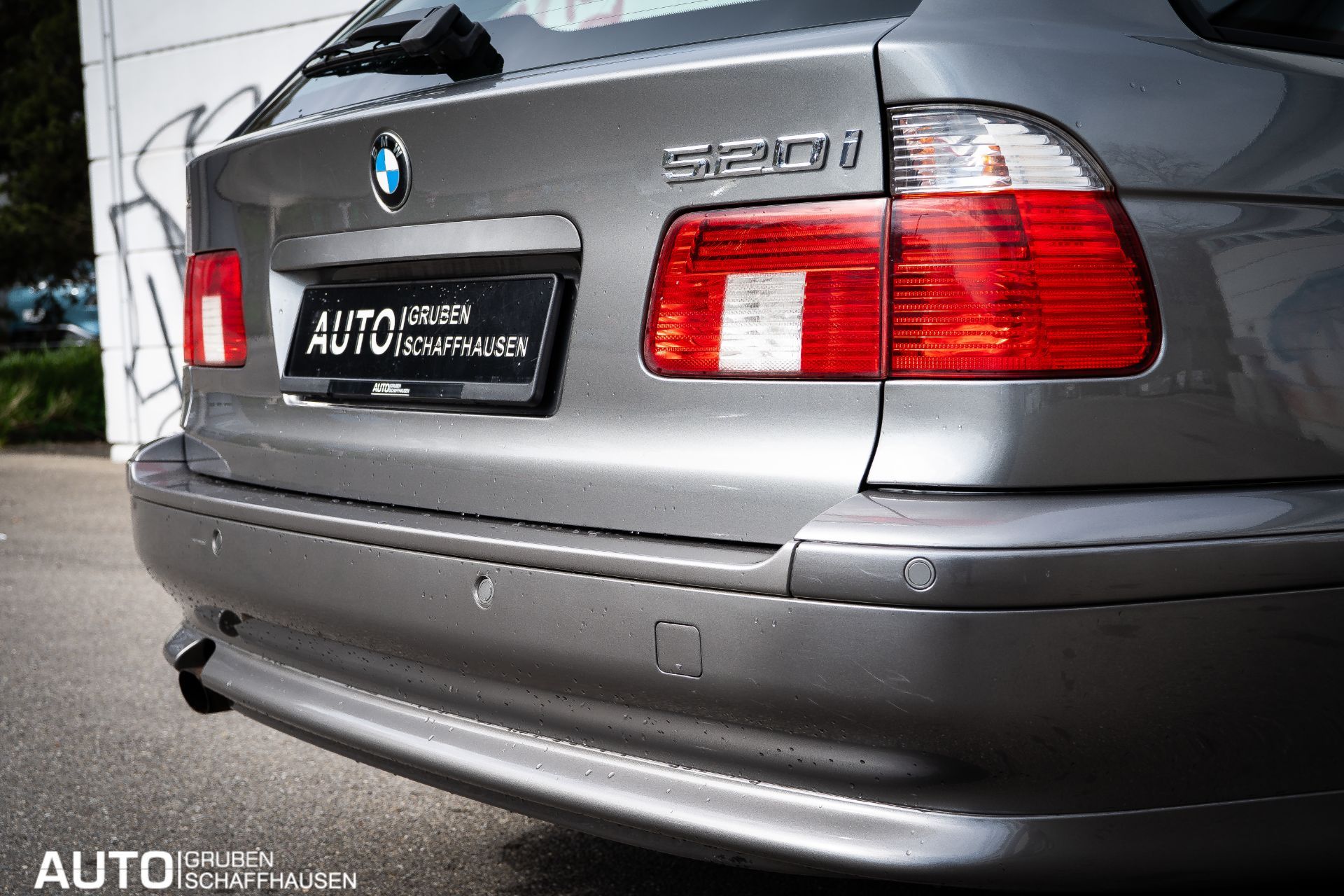 BMW 520 i Touring-image-28