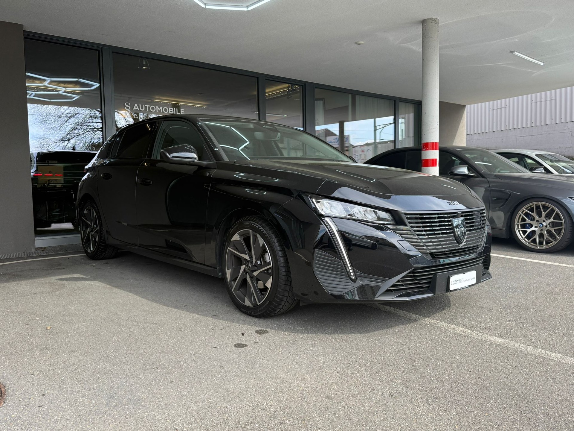 PEUGEOT 308 1.2 Pure Tech Allure EAT8-showroom-element-2