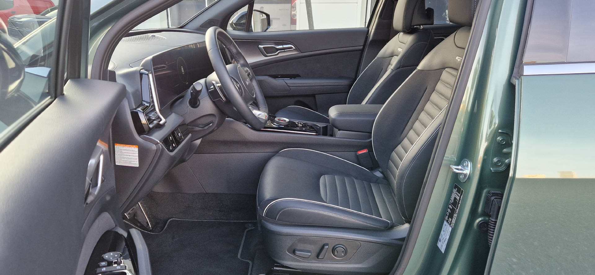 KIA Sportage 1.6 T-GDi PHEV GT-Line-image-6