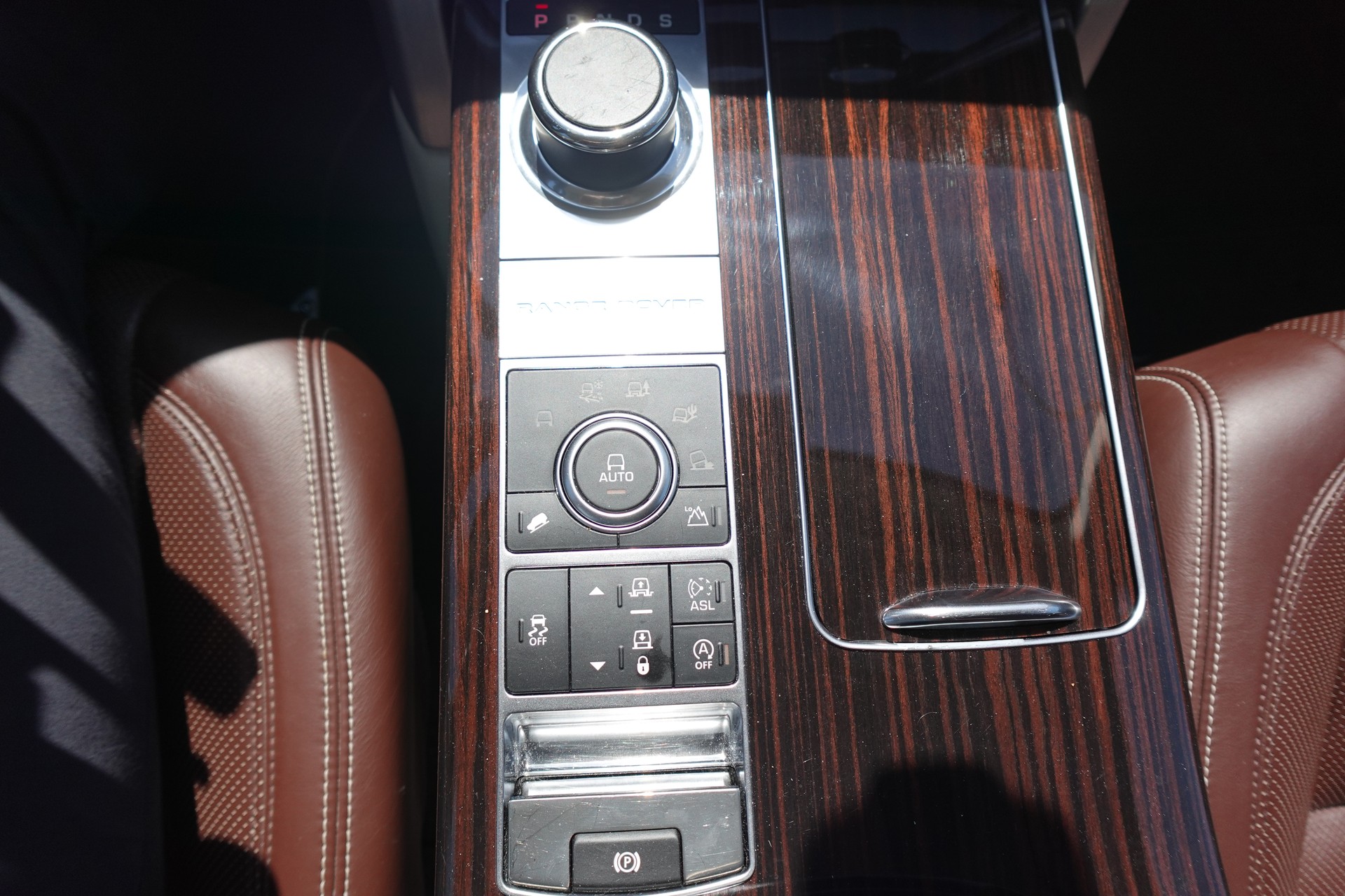 LAND ROVER Range Rover 5.0 V8 SC Autobiography Automatic-image-9