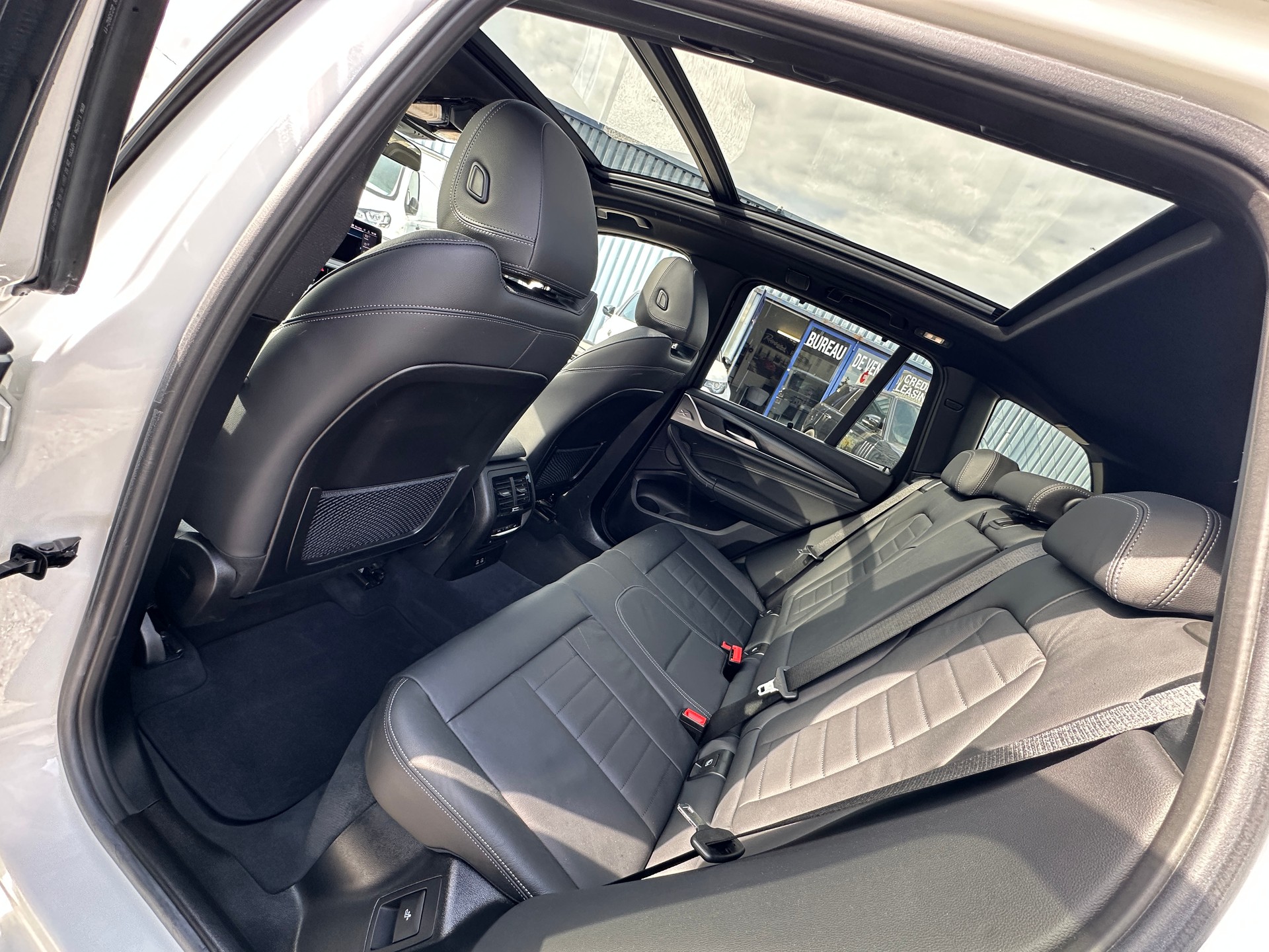 BMW X3 xDrive 30e M Sport-image-13