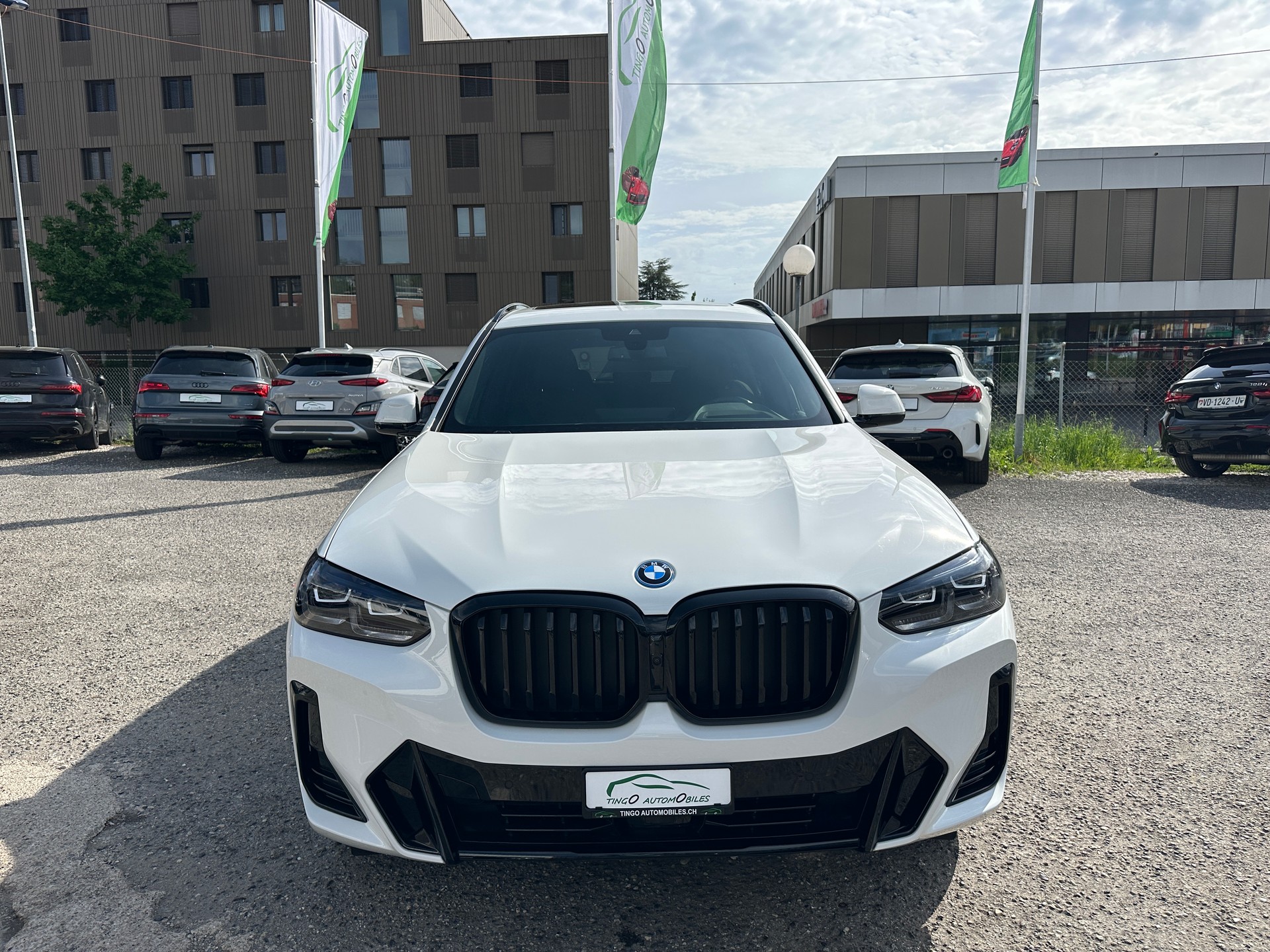 BMW X3 xDrive 30e M Sport-showroom-element-3