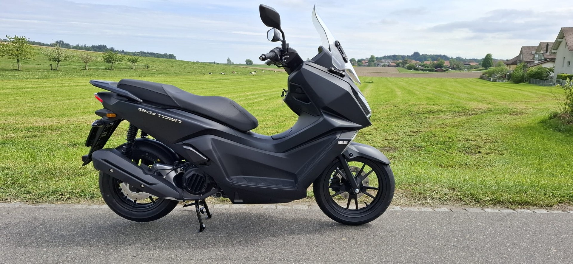 KYMCO SKY TOWN-image-2