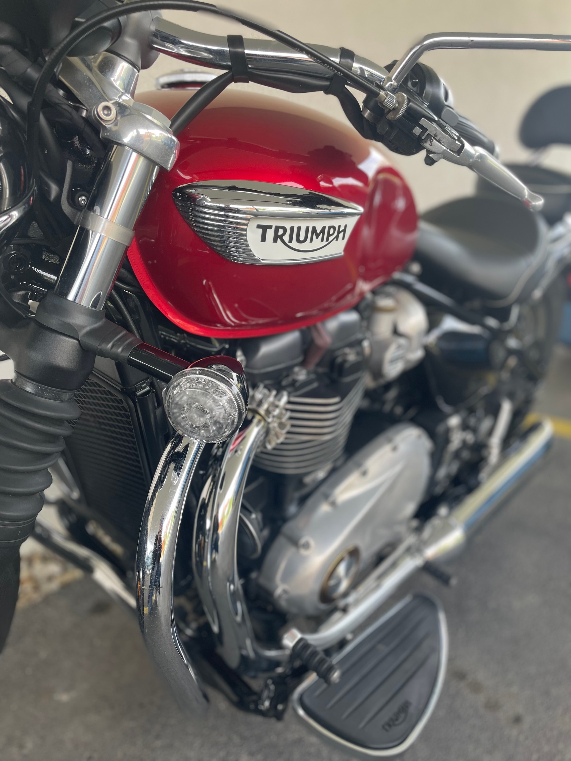 TRIUMPH Bonneville 1200 Speedmaster ABS-image-2