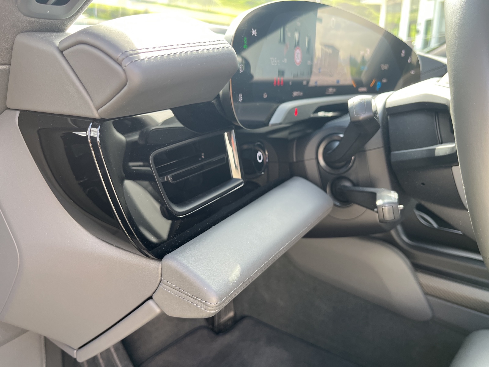 PORSCHE Taycan Sport Turismo GTS-image-19