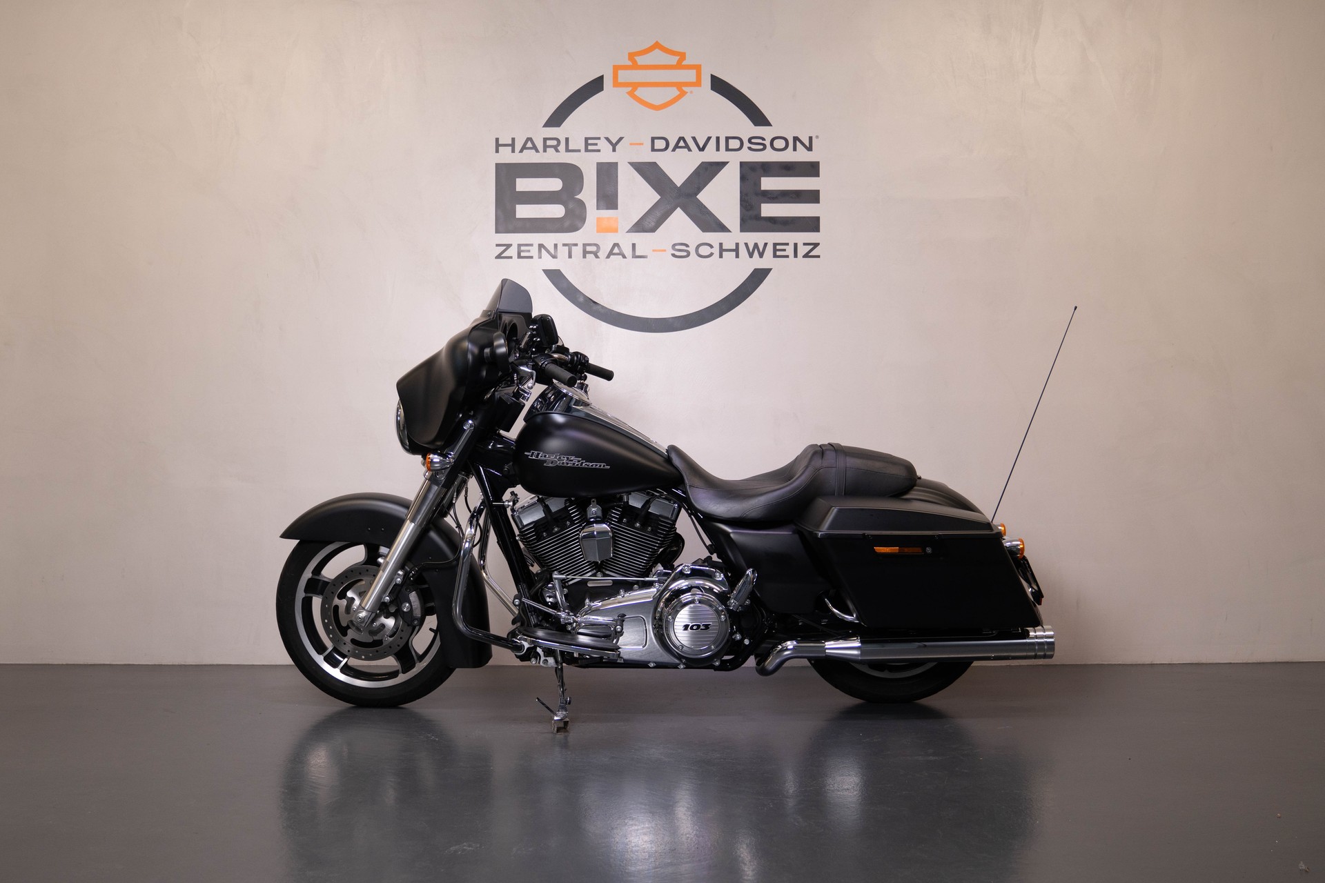 HARLEY-DAVIDSON FLHX Street Glide 103 ABS-image-1
