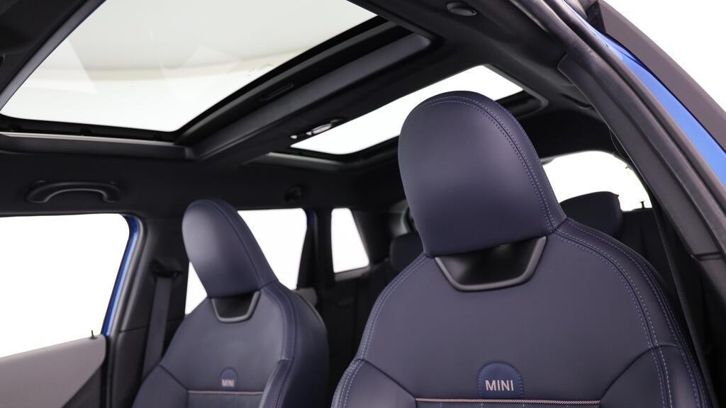 MINI Cooper 5 door C-image-17