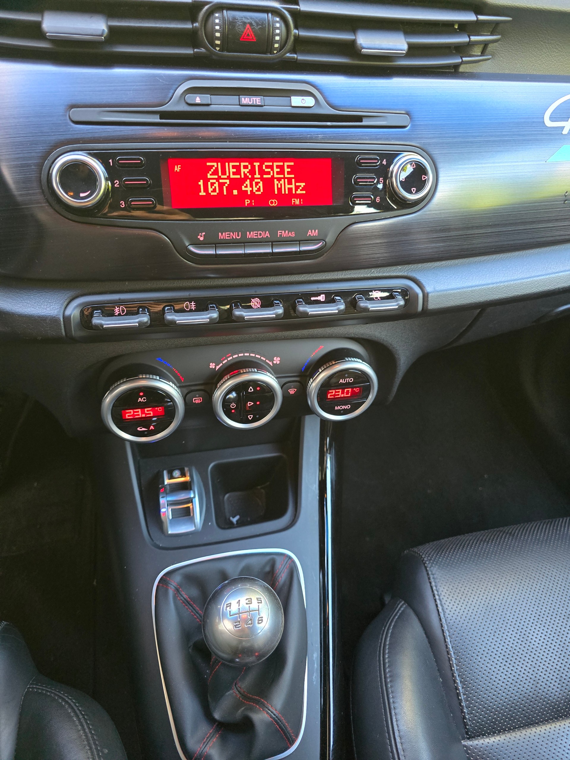 ALFA ROMEO Giulietta 1.4 MultiAir Distinctive-image-12