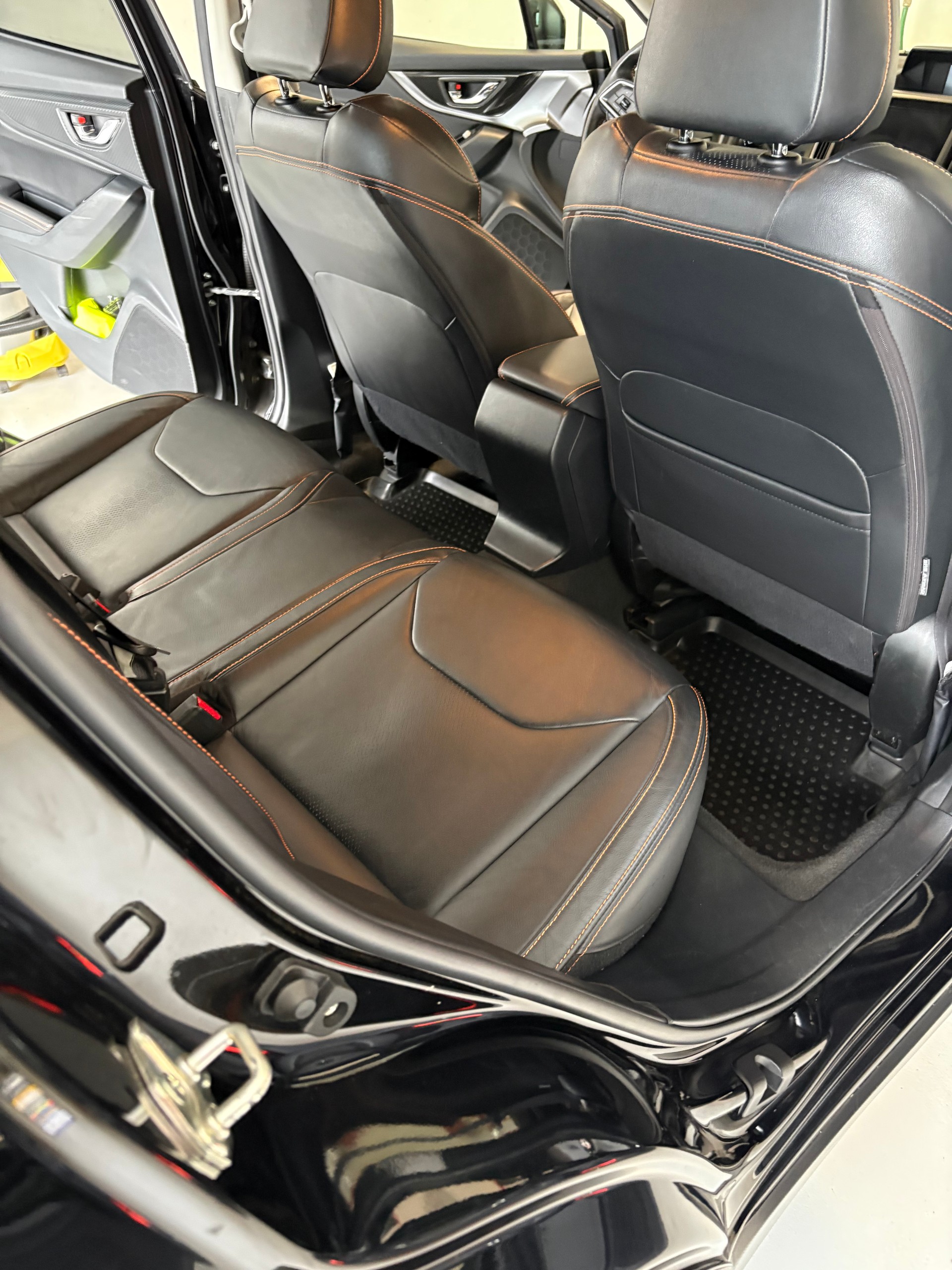 SUBARU 2.0i Luxury-image-6