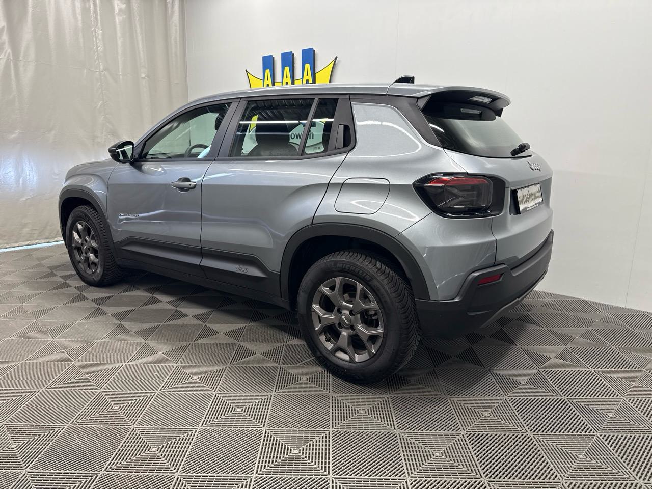 JEEP Avenger 1.2 Turbo Longitude-showroom-element-1